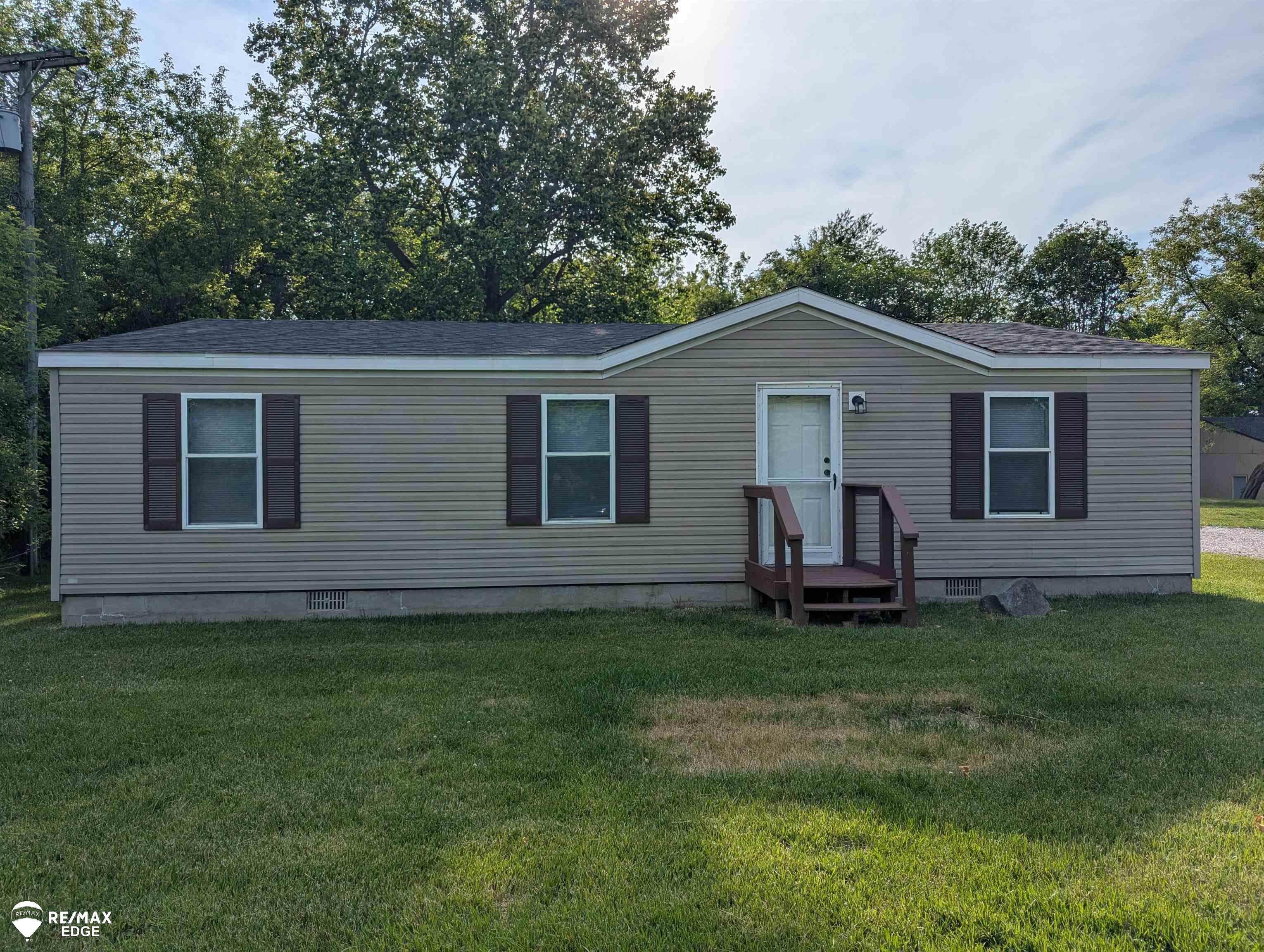 6283 Hart Lake Road photo 5