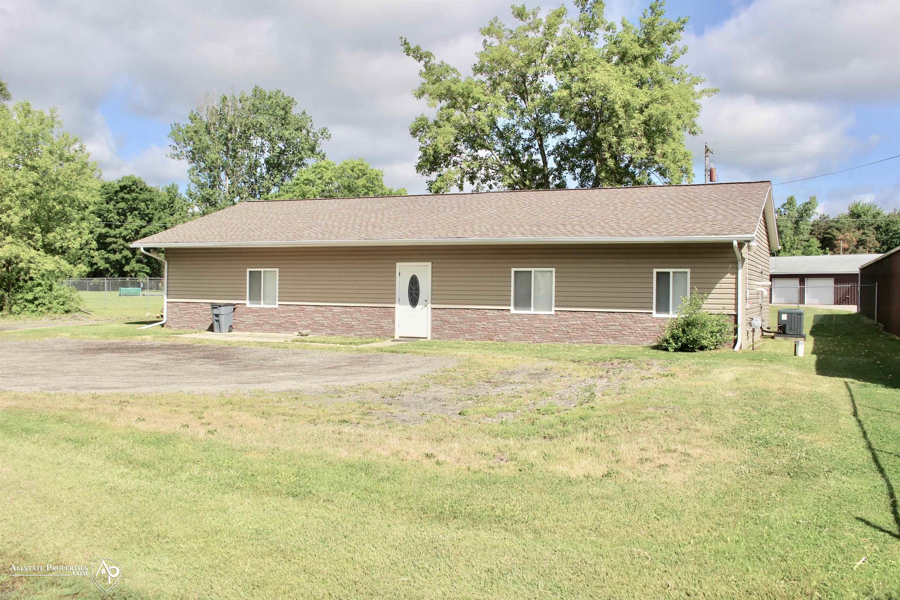 3592 Genesee Road photo 2