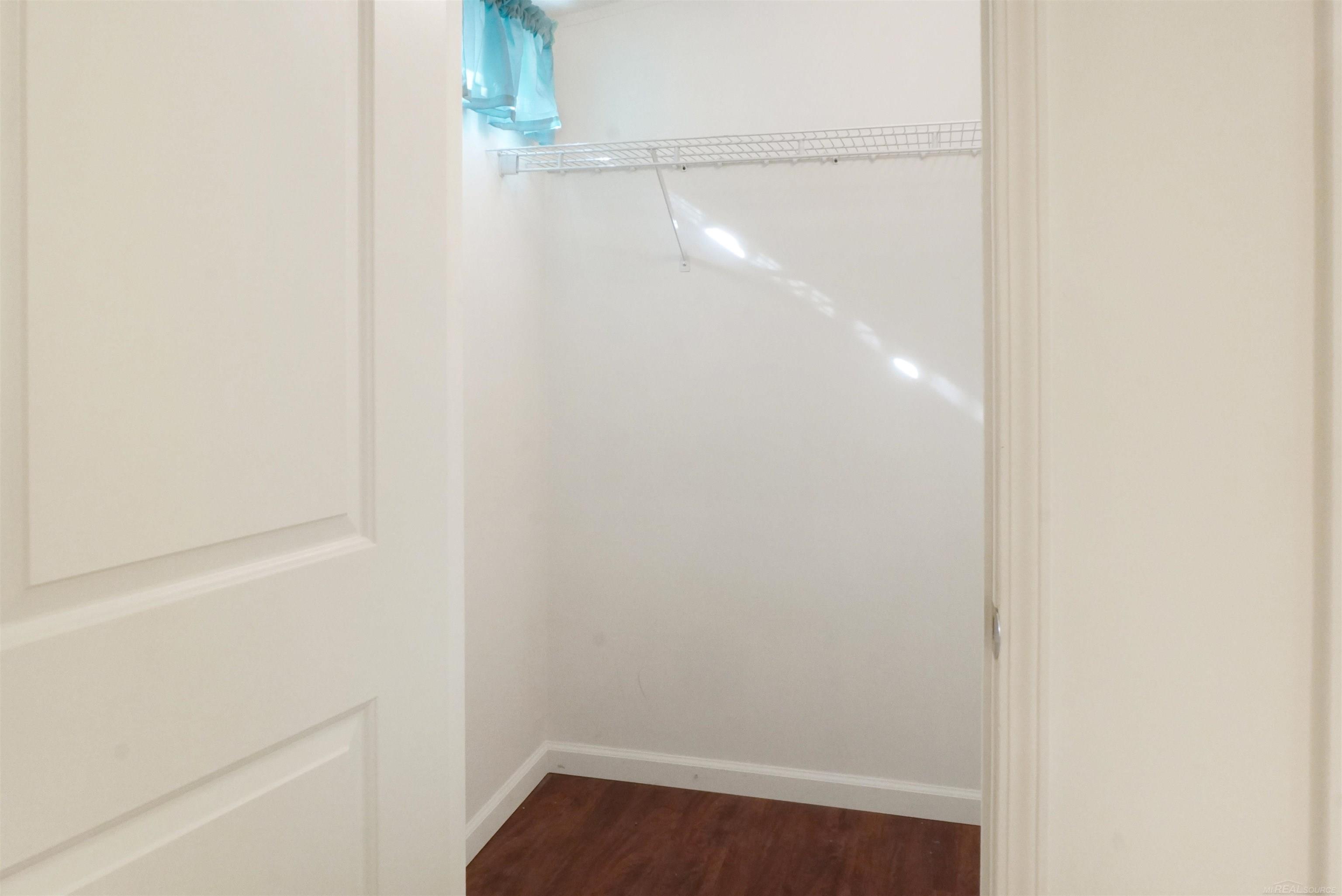 1832 Manchester Drive photo 13