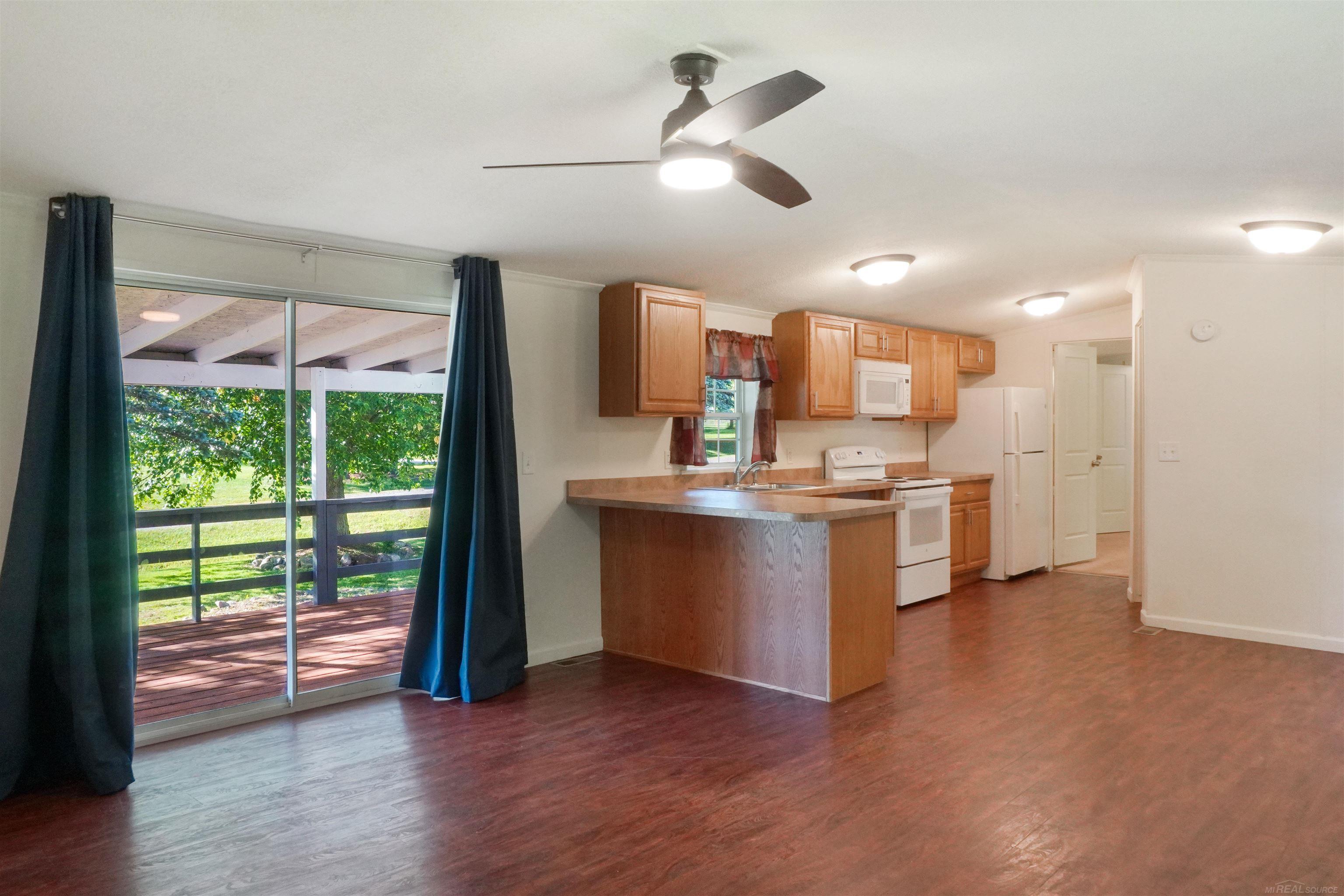 1832 Manchester Drive photo 7