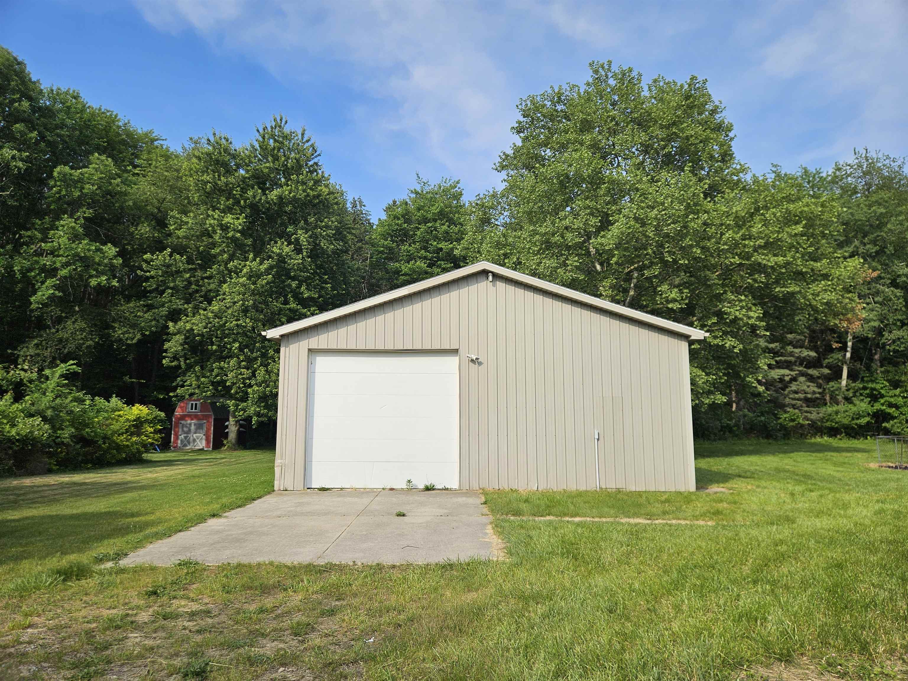 Homes for sale in Birch Run, MI | 8525 Dixie Hwy, Birch Run, MI 48415 | MLS# 50210804