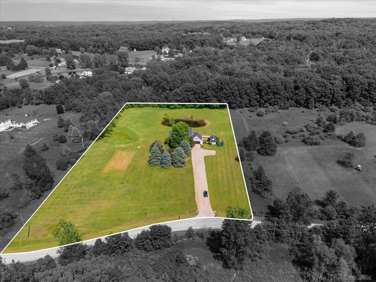 5685 Mottland Court photo 3