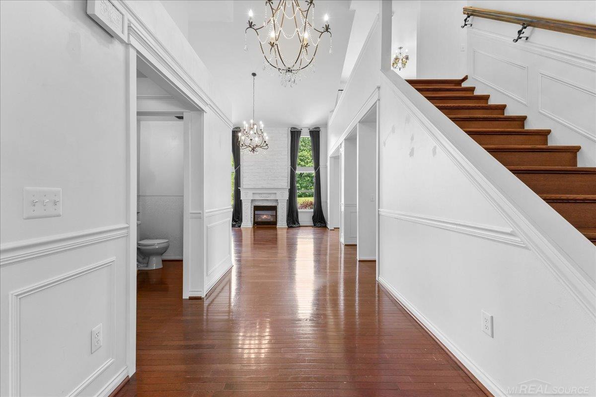 5685 Mottland Court photo 7