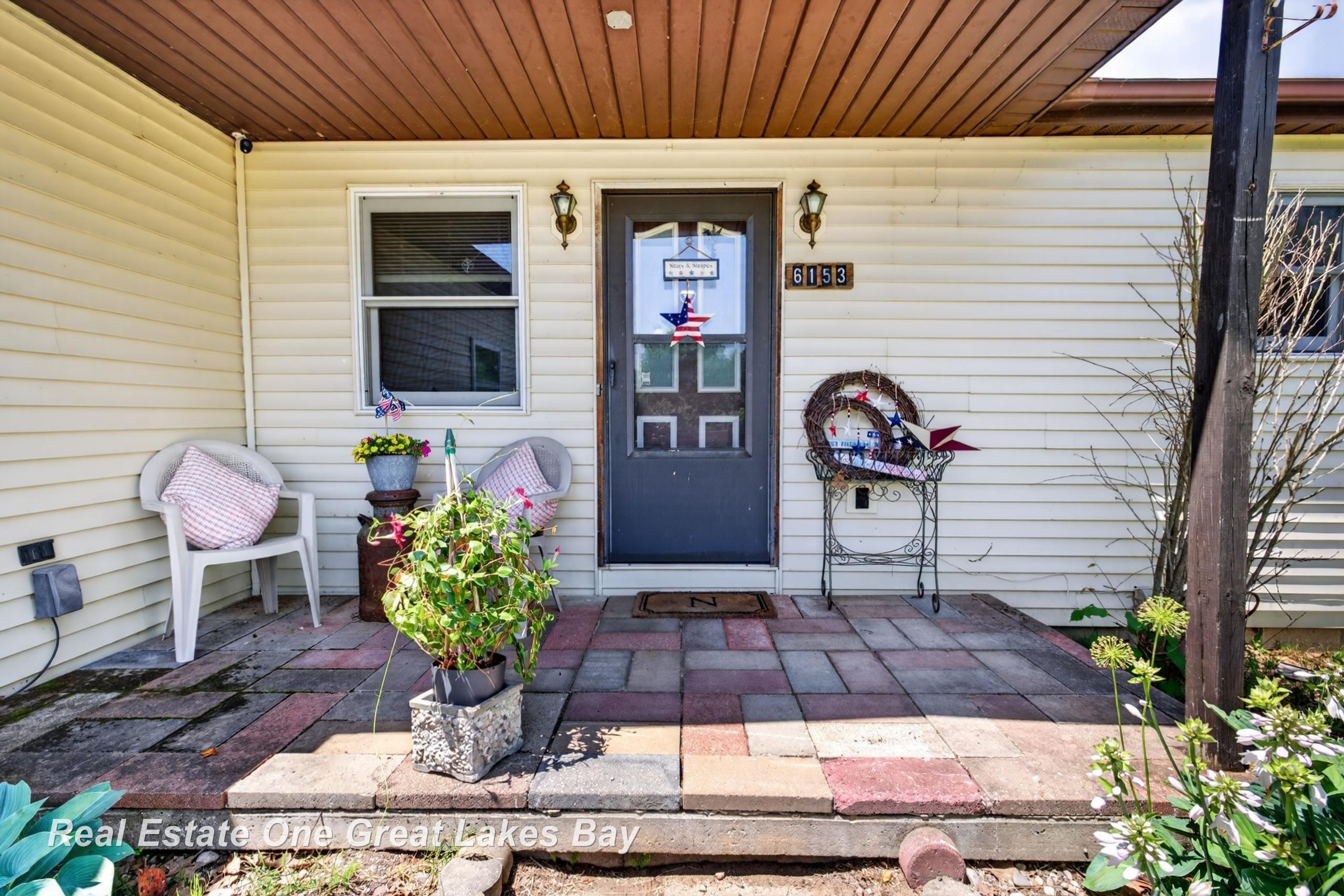 6153 Marathon Road photo 2