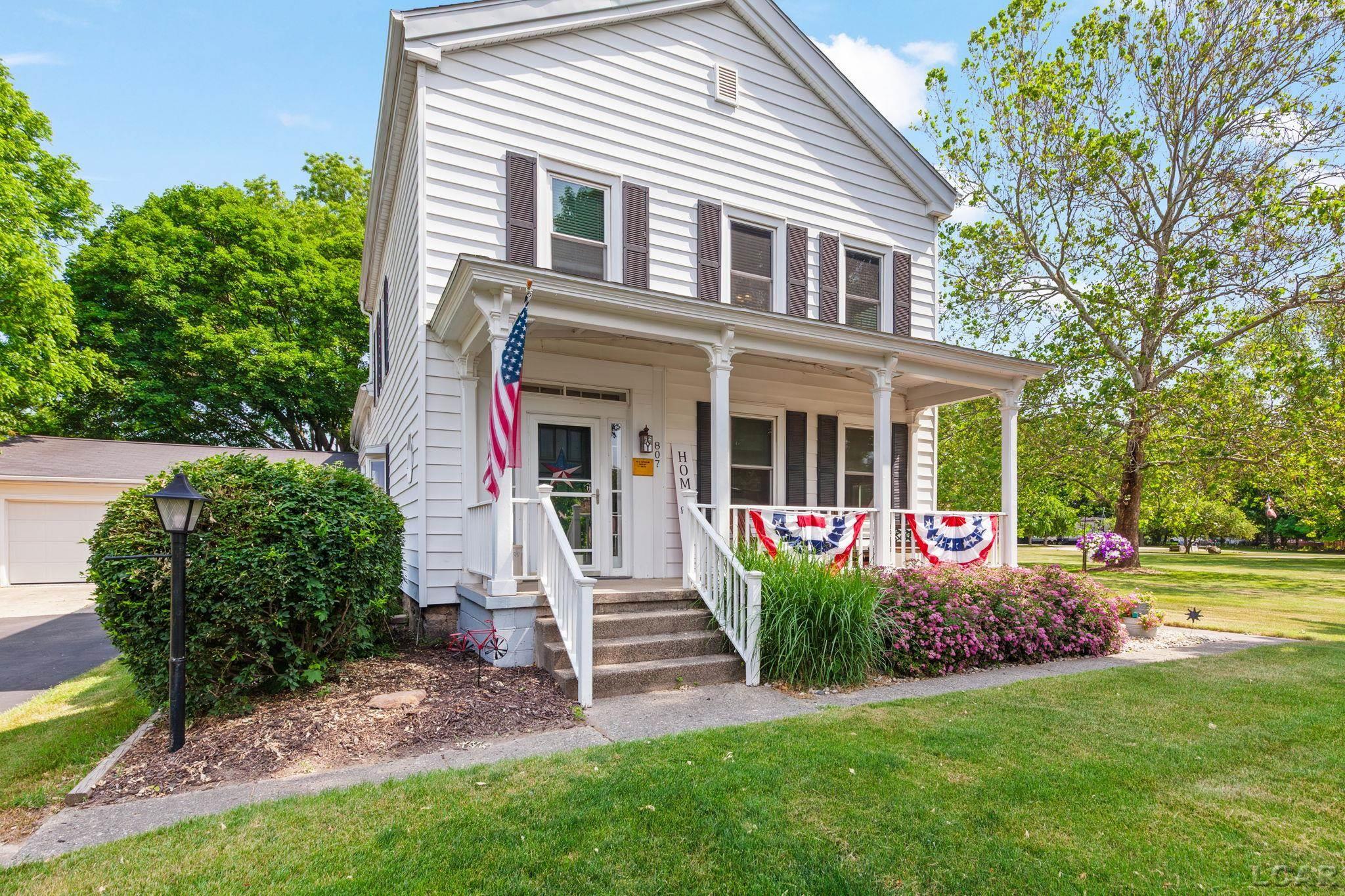 Photo 3 of Single family home for sale at 807 Conklin Dr, Tecumseh, MI 49286 | MLS# 56050211006 | Listing updated on 2026-09-29