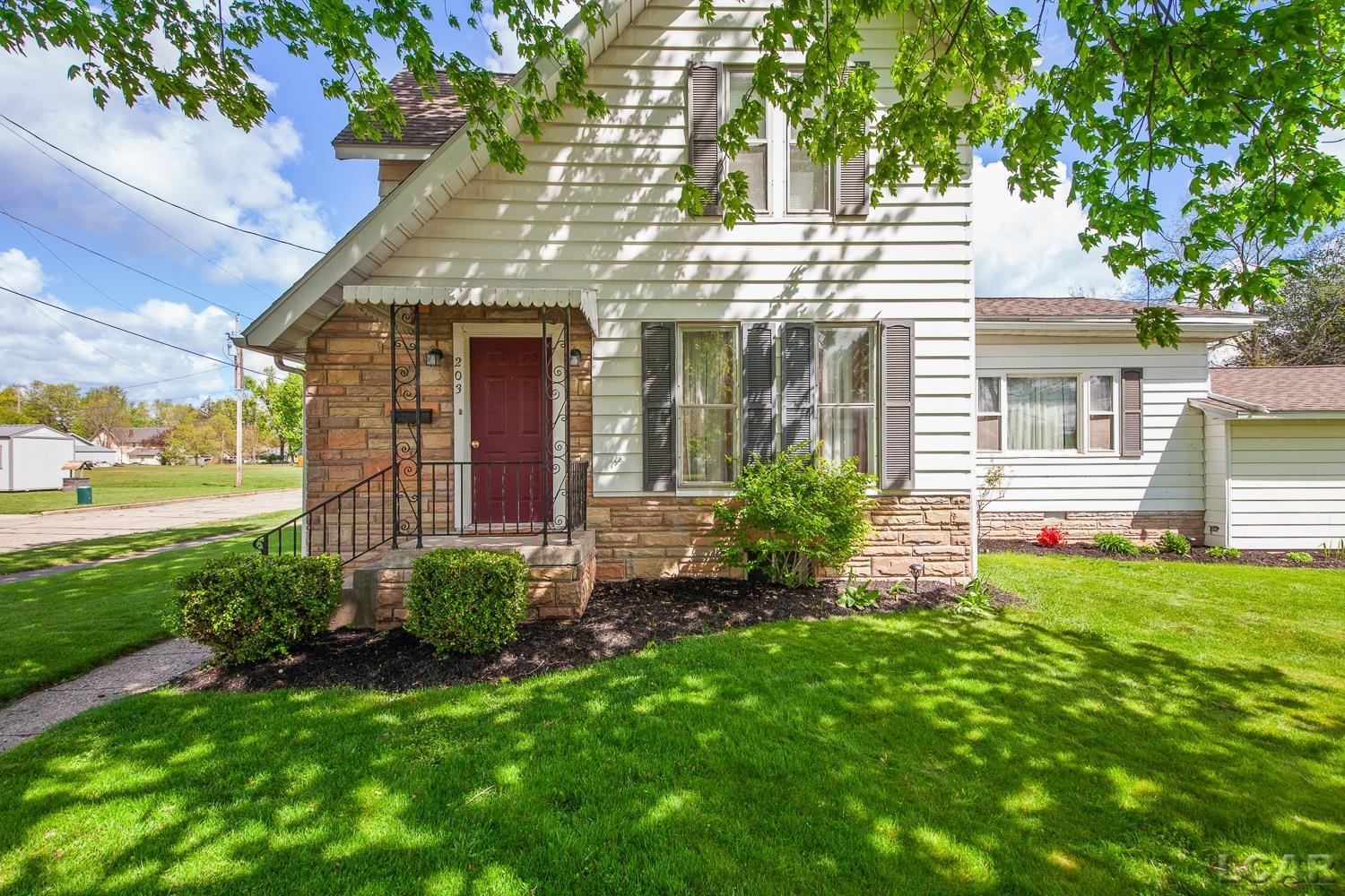FEATURED PROPERTIES