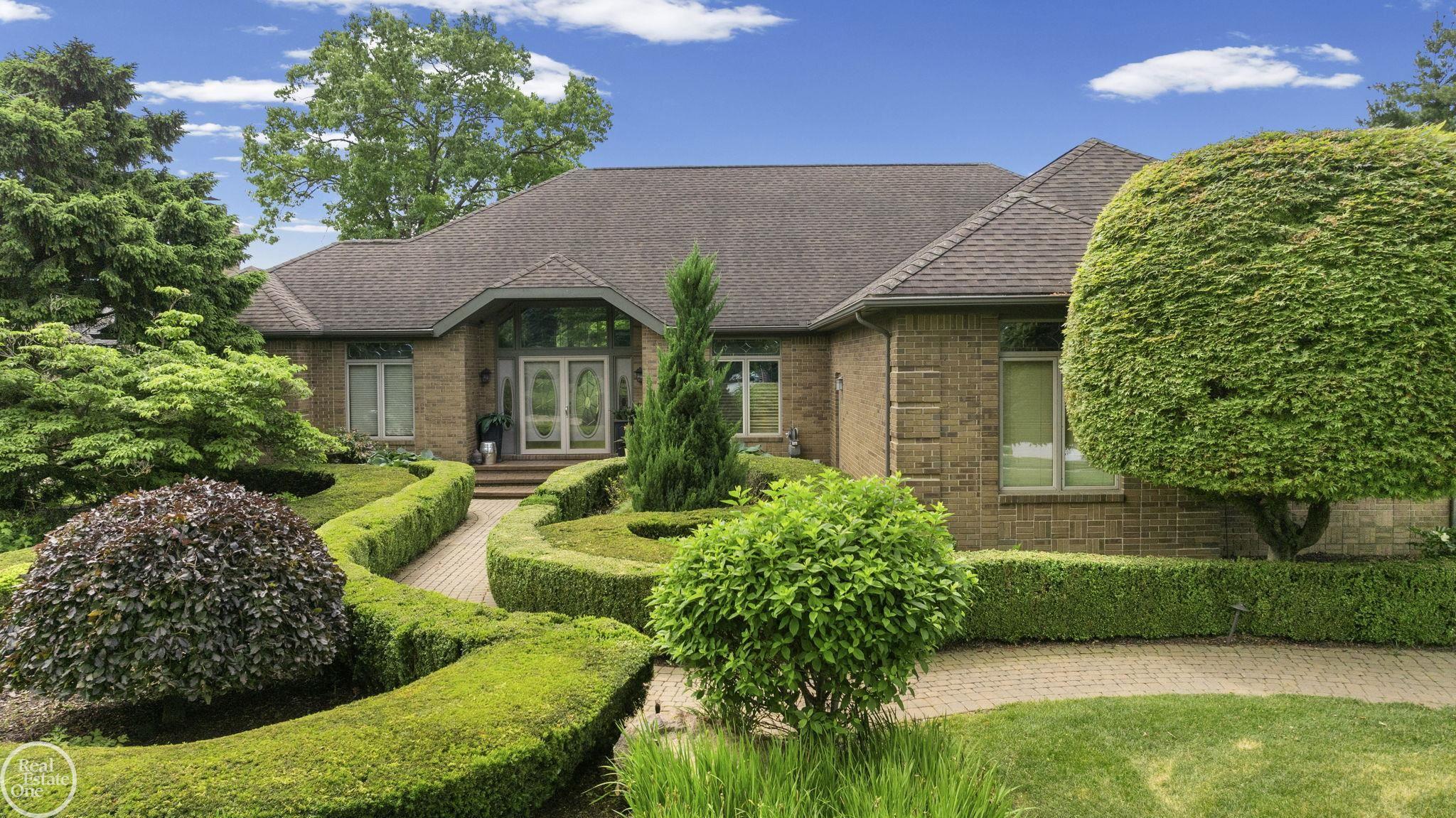 6718 Pond Drive