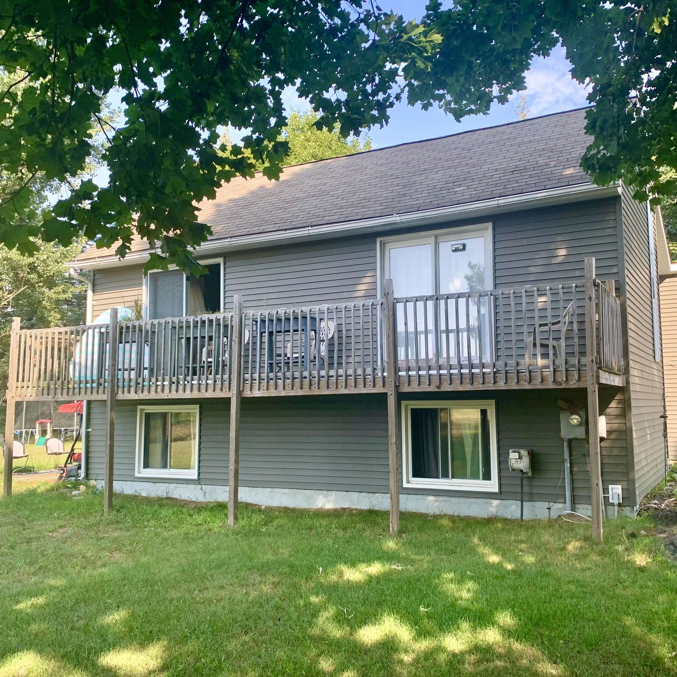 Photo 2 of Single family home for sale at 113 Four Sq Dr, Mount Pleasant, MI 48858 | MLS# 60050211221 | Listing updated on 2026-09-15