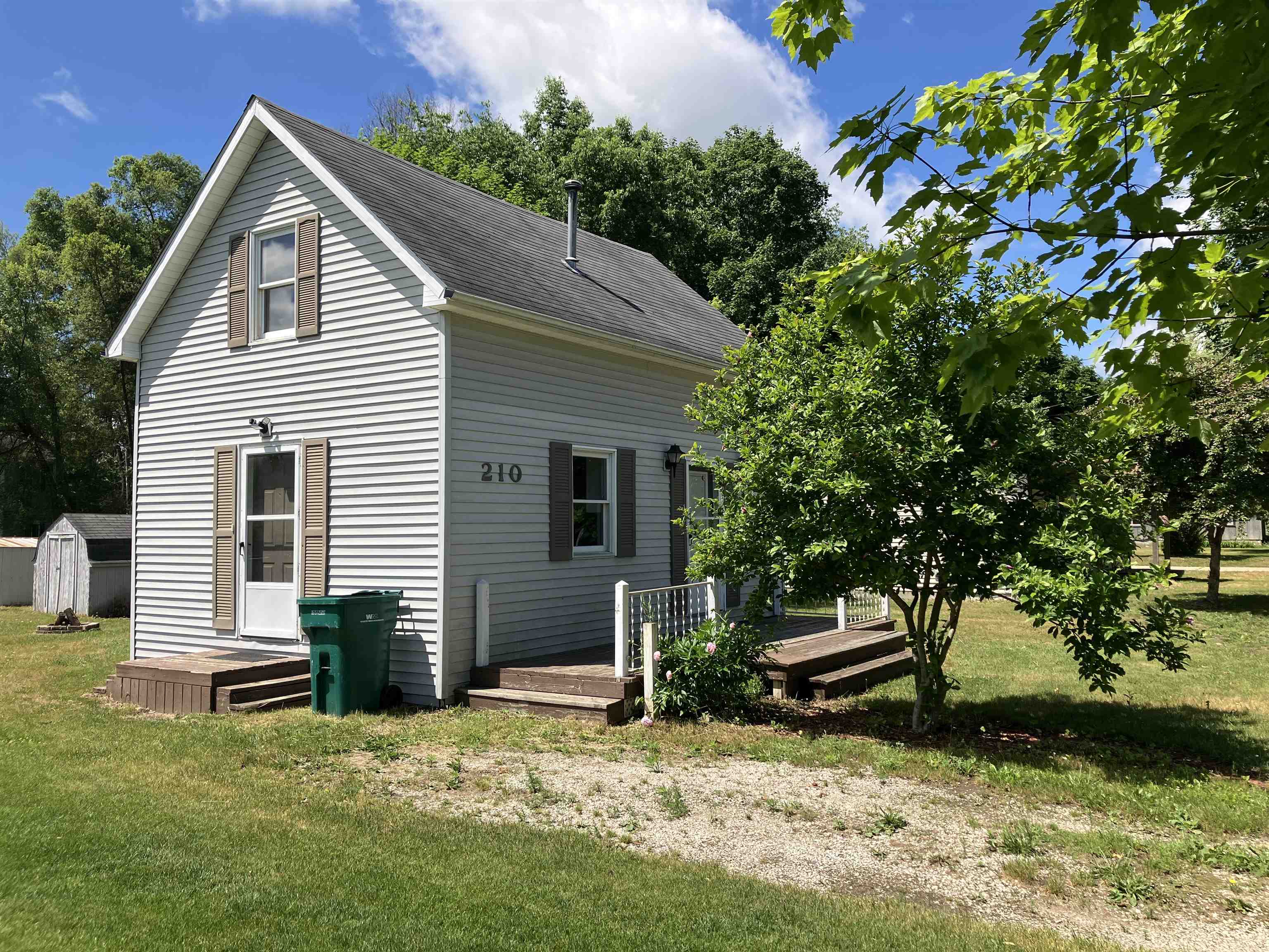 Homes for sale in Gladwin, MI | 210 Sherman St, Gladwin, MI 48624 | MLS# 50211340