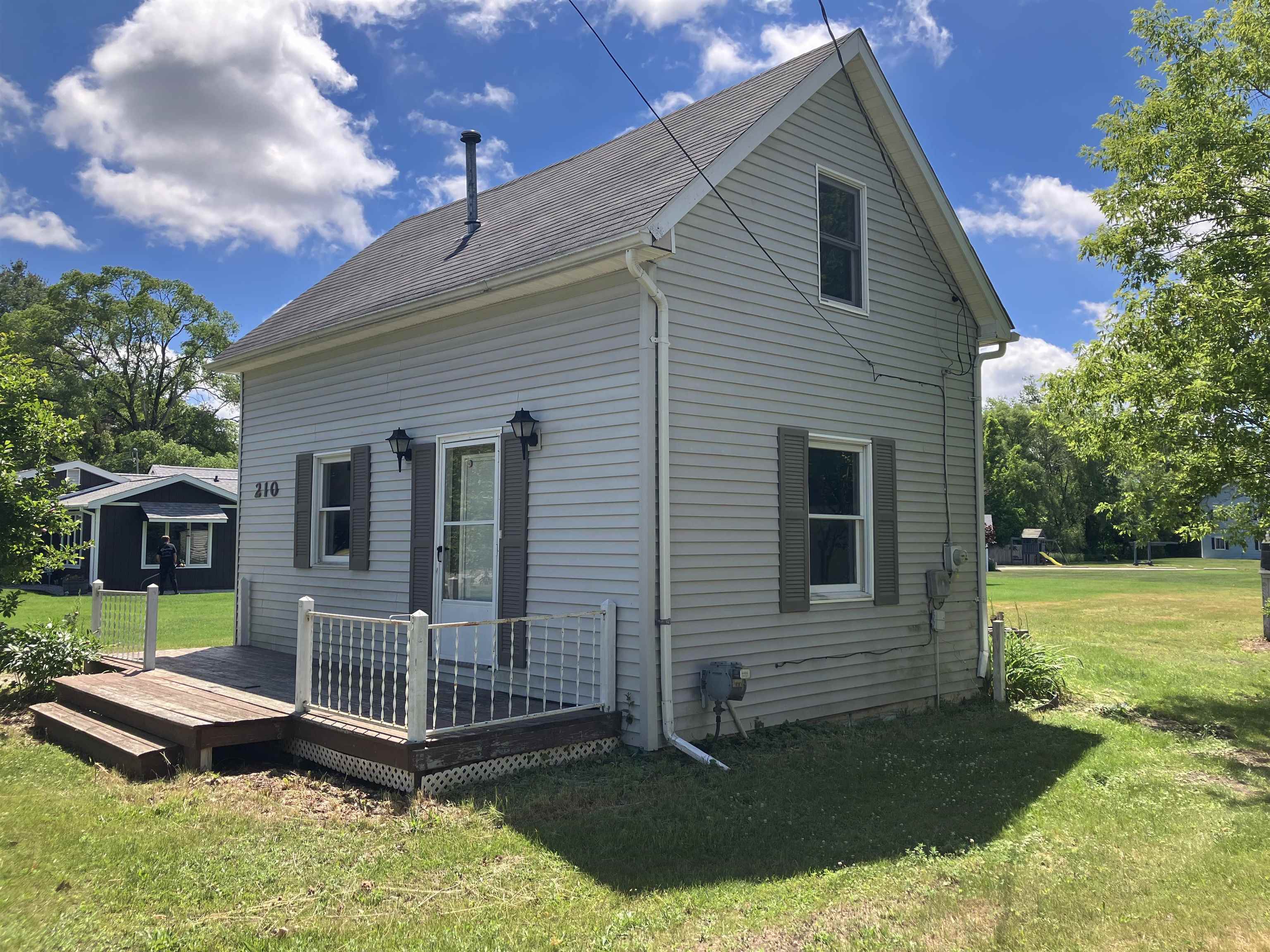 Homes for sale in Gladwin, MI | 210 Sherman St, Gladwin, MI 48624 | MLS# 50211340