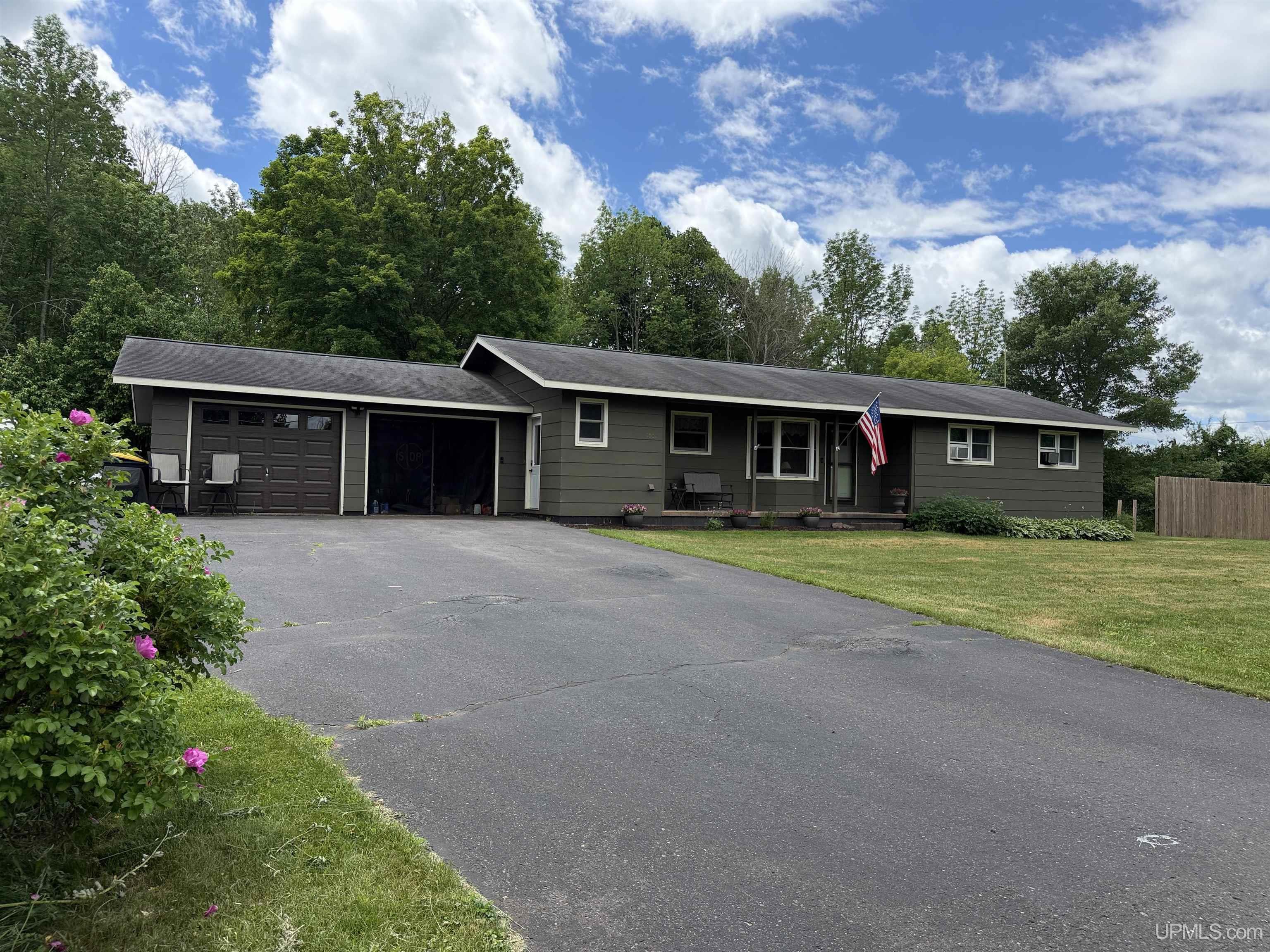Photo 3 of Single family home for sale at 1001 Tilden Rd, Bessemer, MI 49911 | MLS# 50211588 | Listing updated on 2026-10-02
