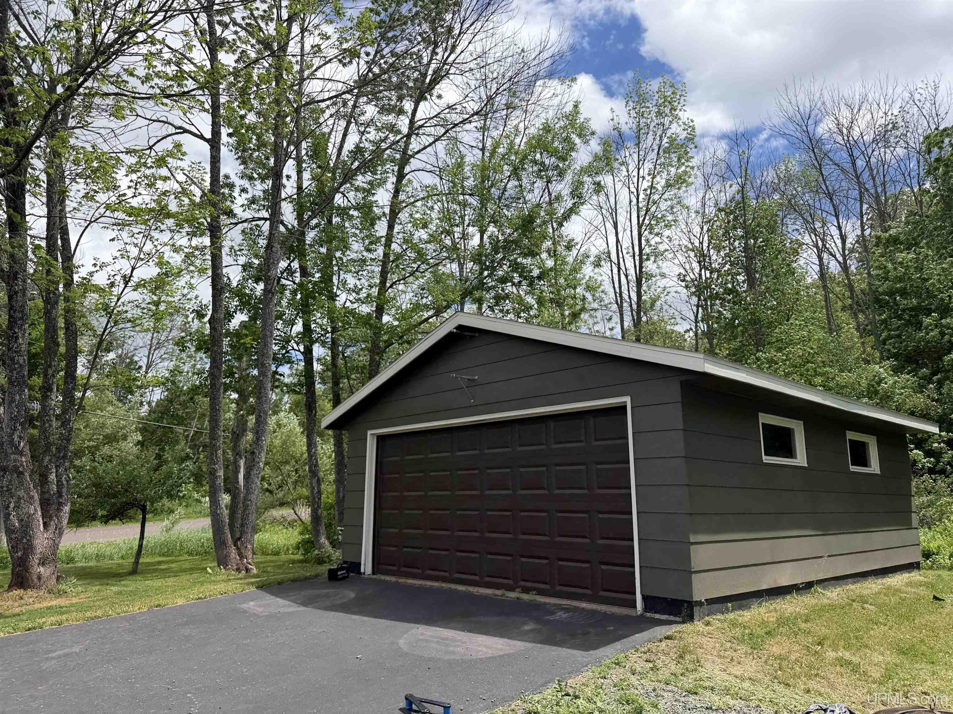 Photo 4 of Single family home for sale at 1001 Tilden Rd, Bessemer, MI 49911 | MLS# 50211588 | Listing updated on 2026-10-02