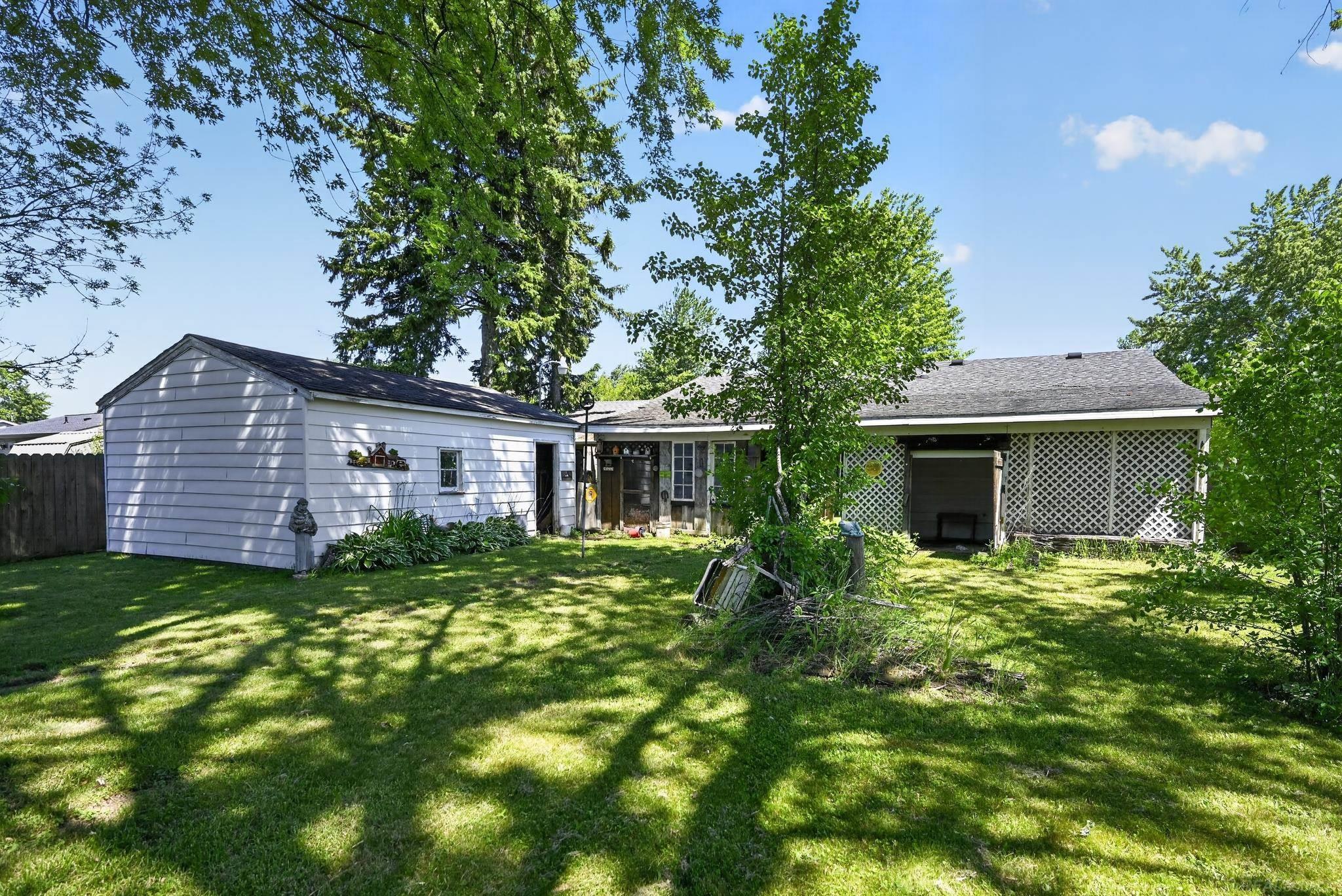 Homes for sale in Zilwaukee City Saginaw, MI | 859 Edison Rd, Zilwaukee City Saginaw, MI 48604 | MLS# 58050211616