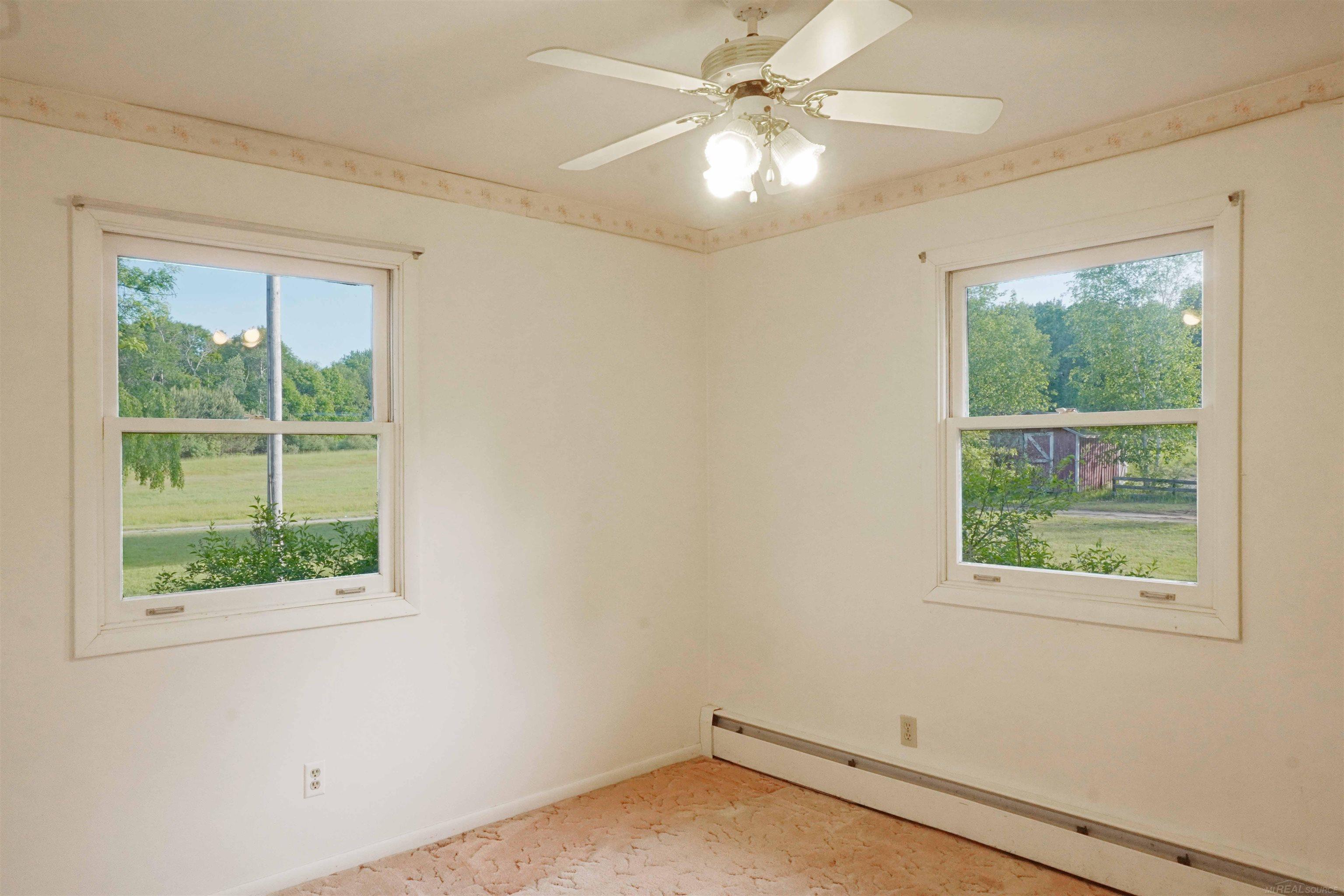 1385 N Blacks Corners Road photo 10