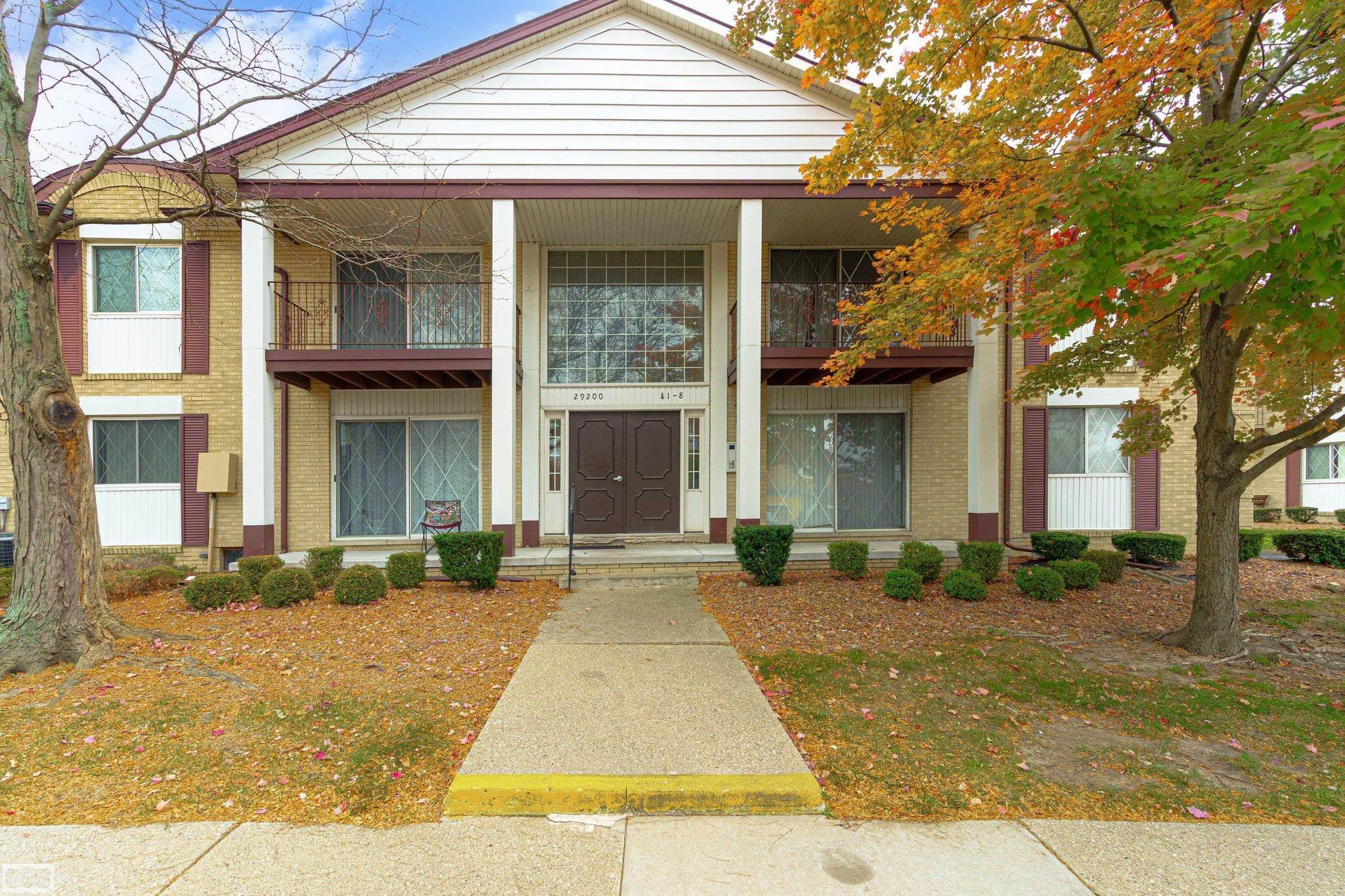 Photo 4 of Condo for sale at 29200 Gloede St, Warren, MI 48088 | MLS# 58050211734 | Listing updated on 2026-09-17