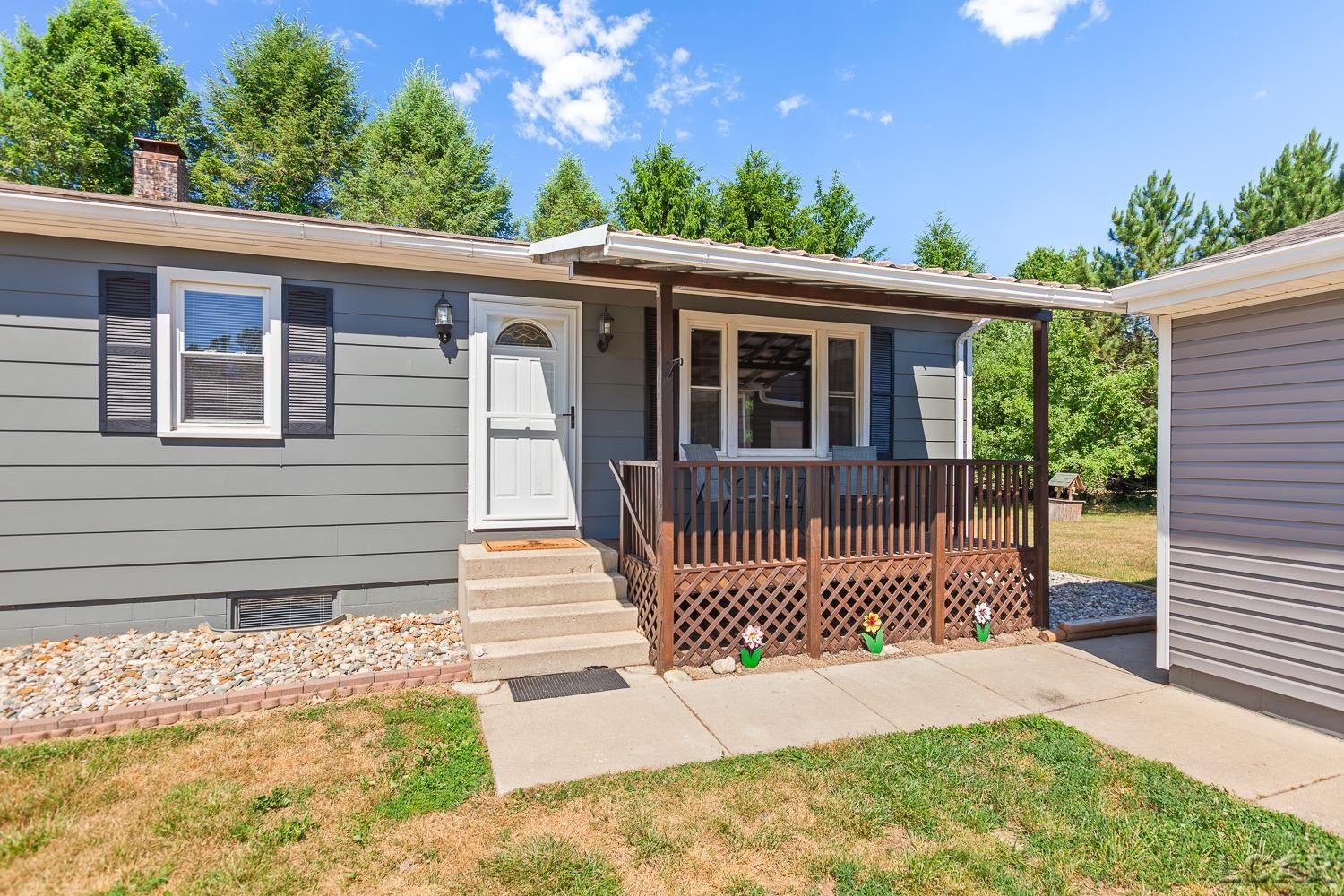 Homes for sale in Madison Charter Township Lenawee, MI | 5888 Treat Hwy, Madison Charter Township Lenawee, MI 49221 | MLS# 56050211738