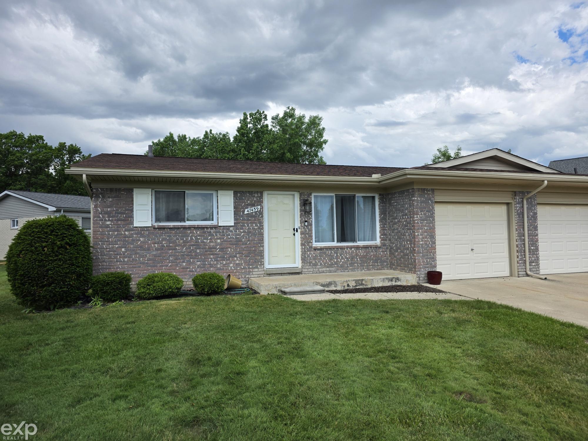 47459 Michele CT ChesterfieldTownship_Macomb Michigan 48047