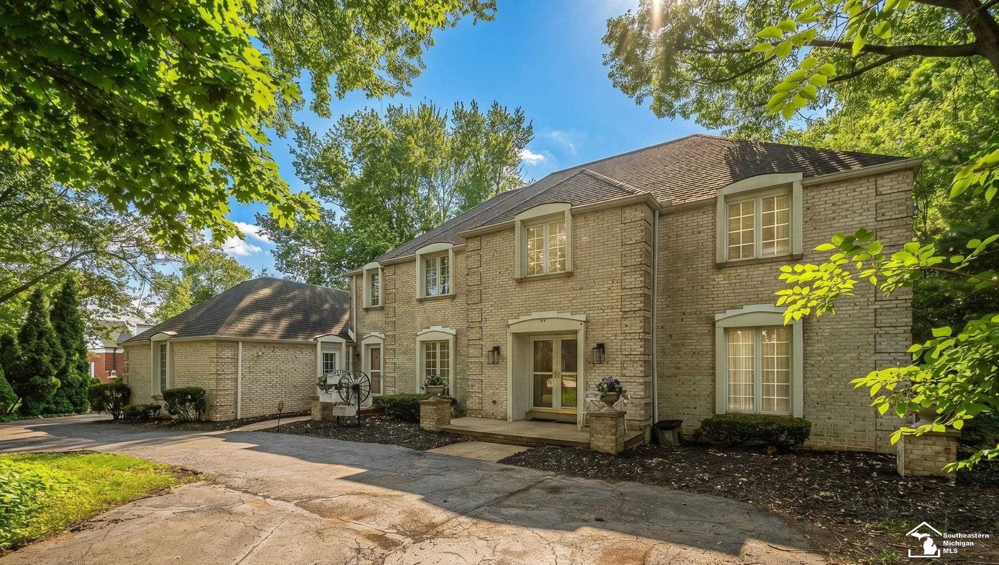$500,000-$750,000