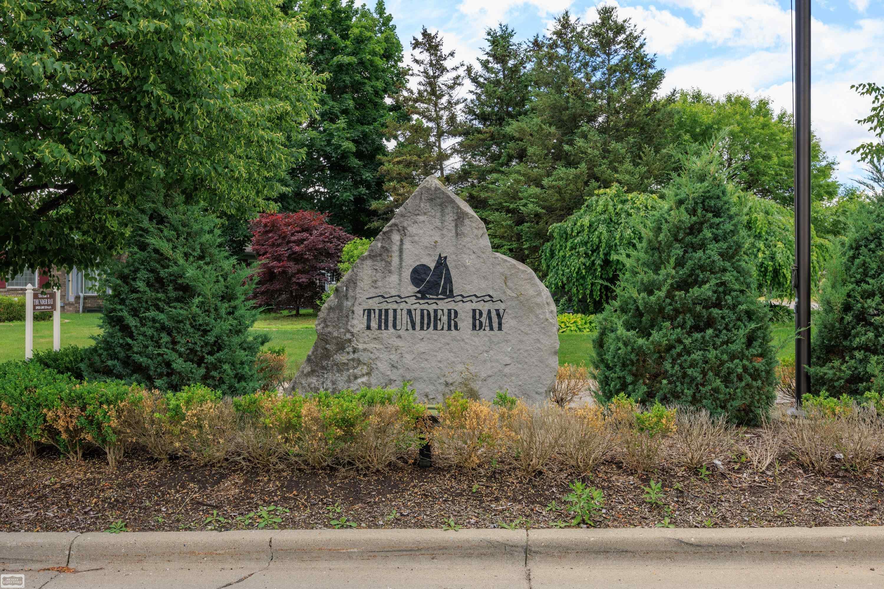 Photo 3 of Condominium at 48743 Keystone Ct, Shelby Township, MI 48315 | MLS# 50211993 |  | Sold on 2026-07-07
