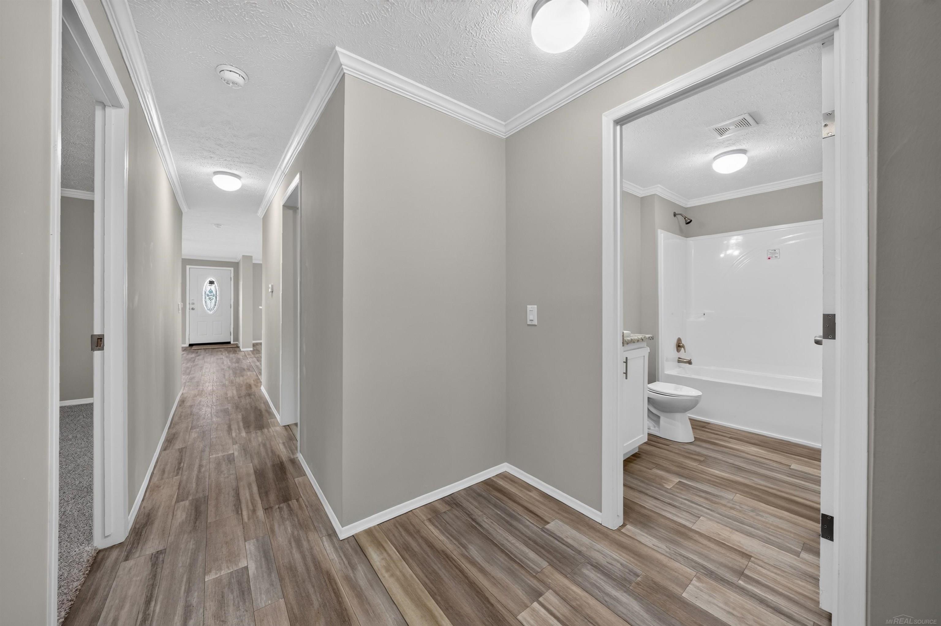 262 Riviera Drive photo 11