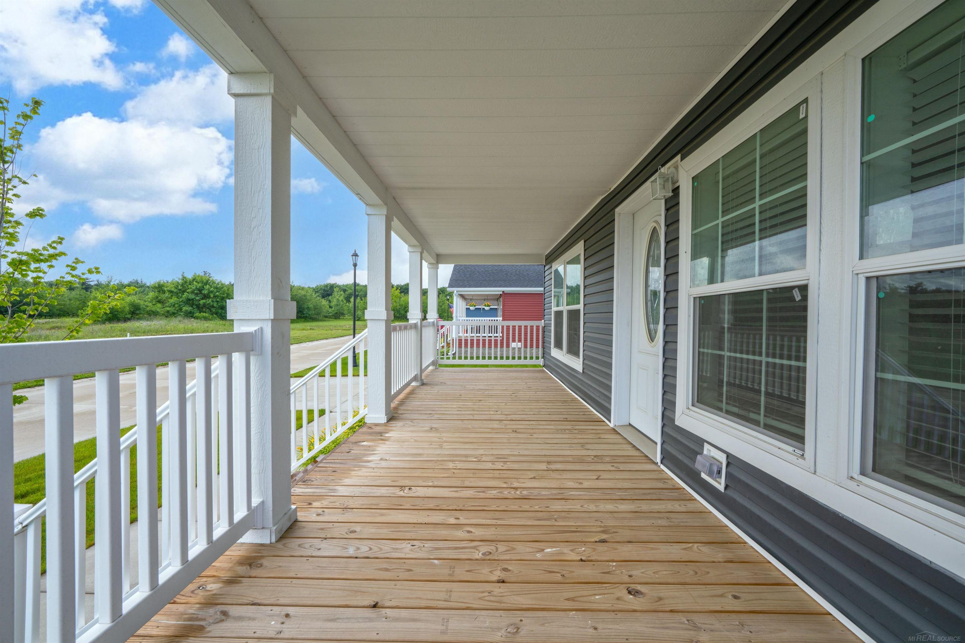 262 Riviera Drive photo 3