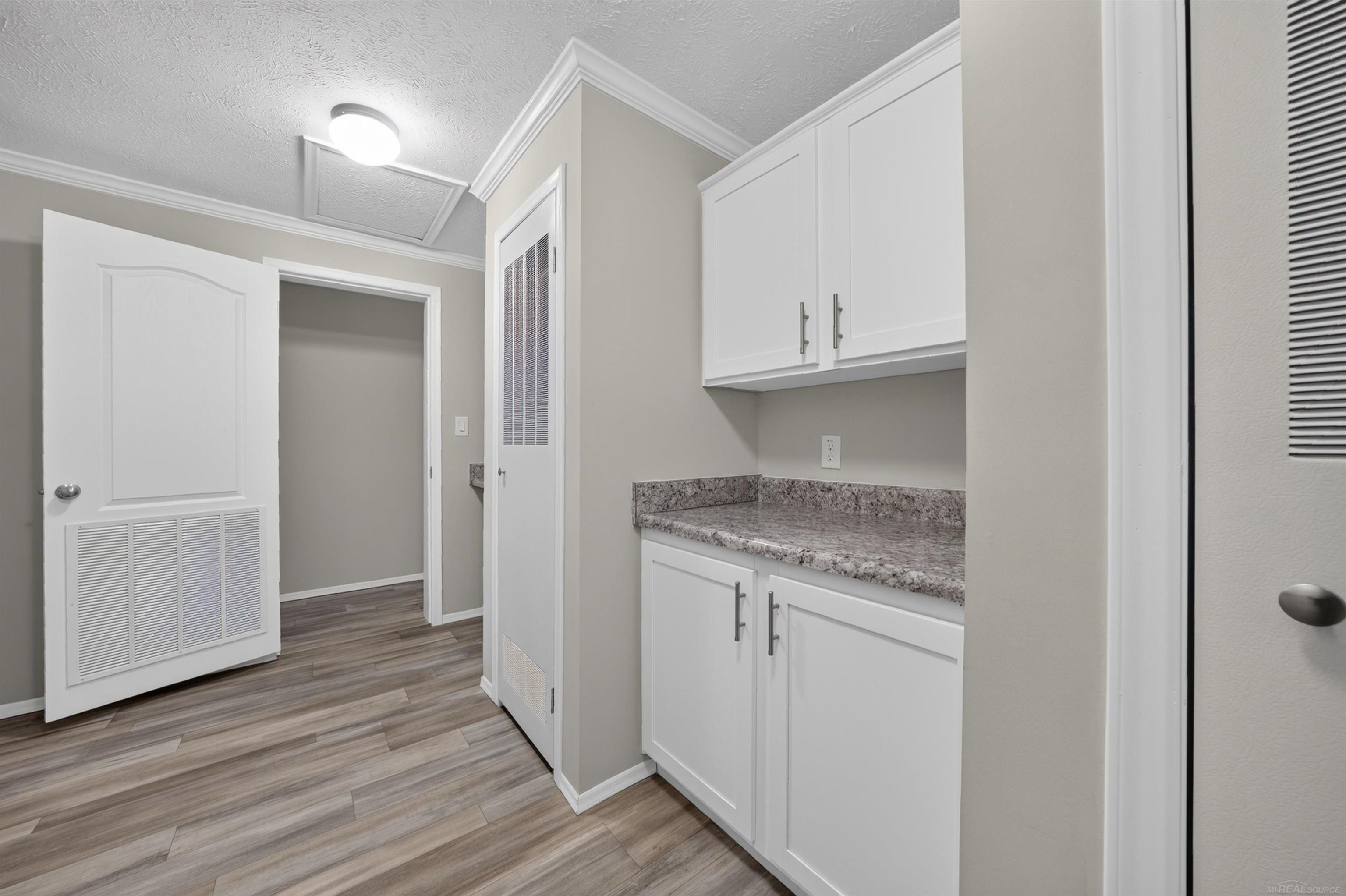 262 Riviera Drive photo 8