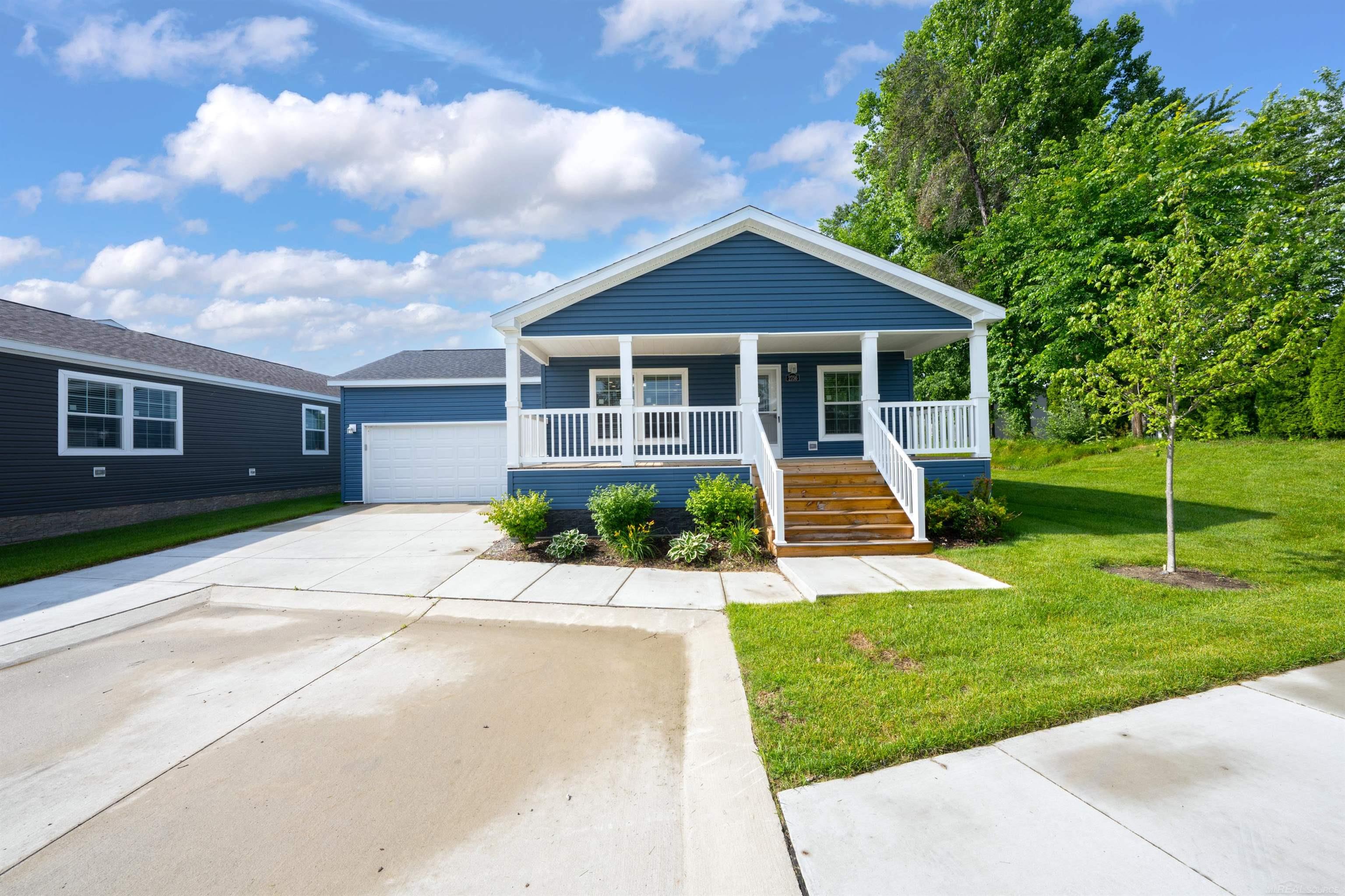 2756 Naples Court