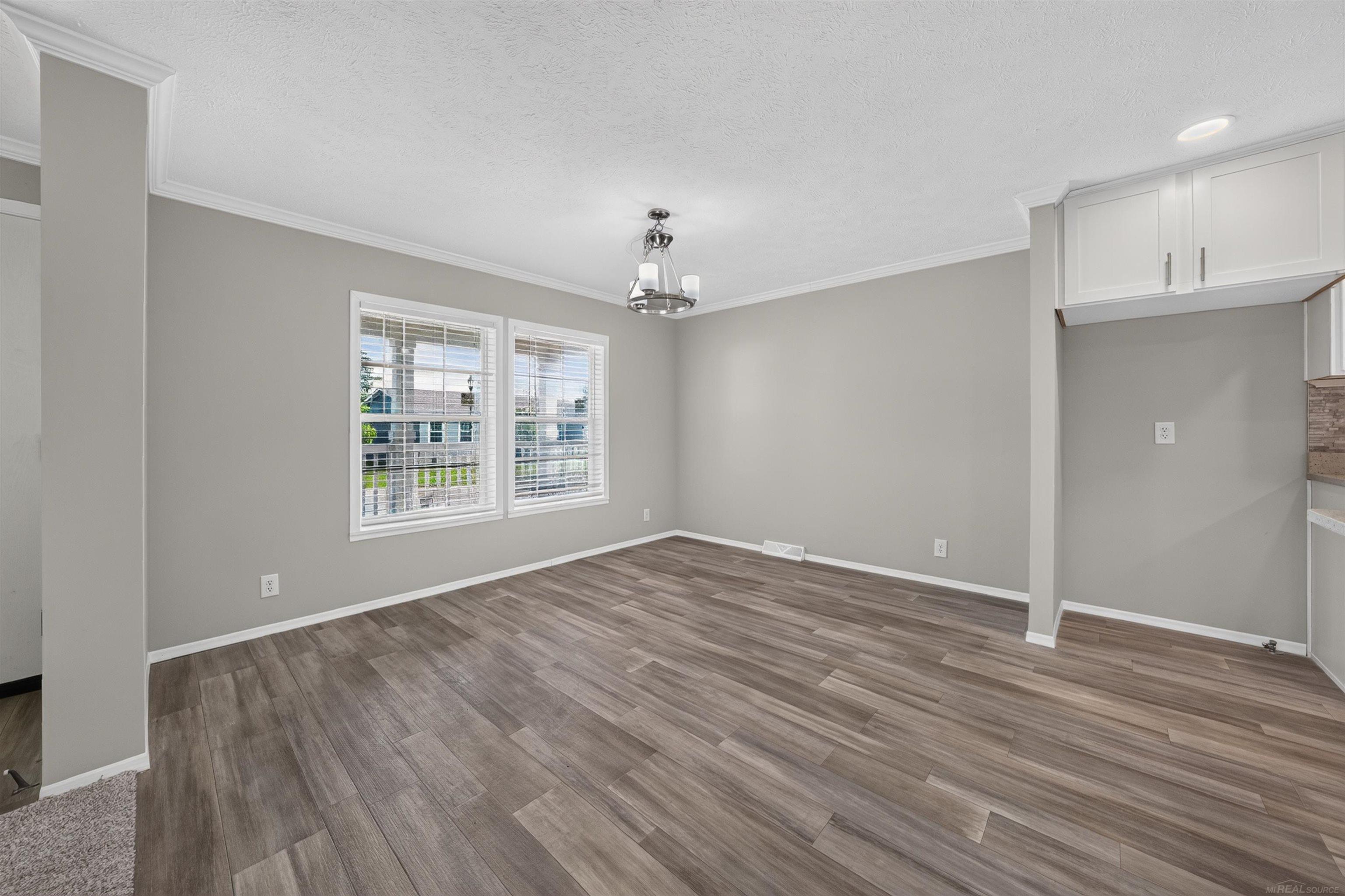 2756 Naples Court photo 7