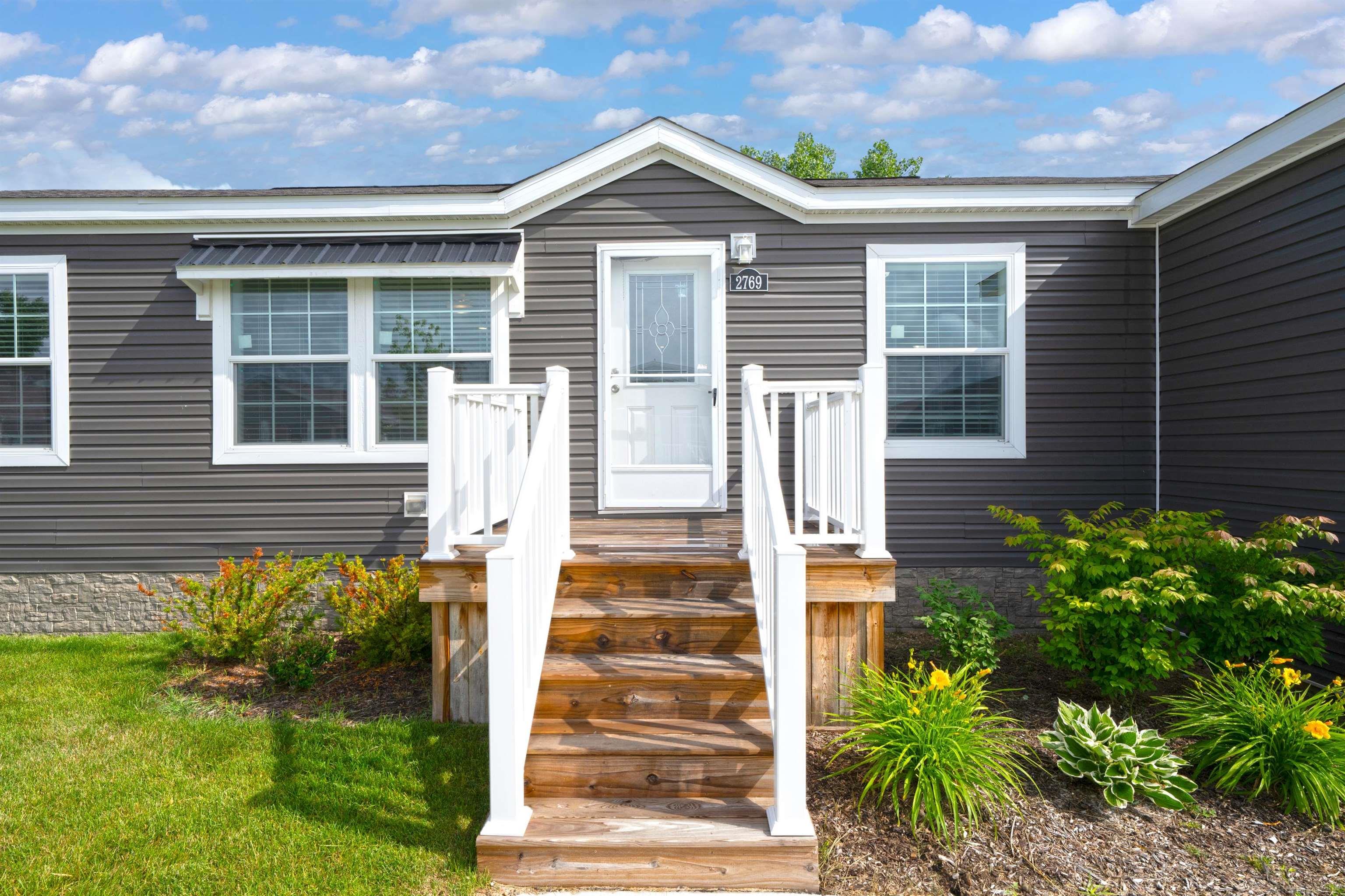 2769 Naples Court photo 4
