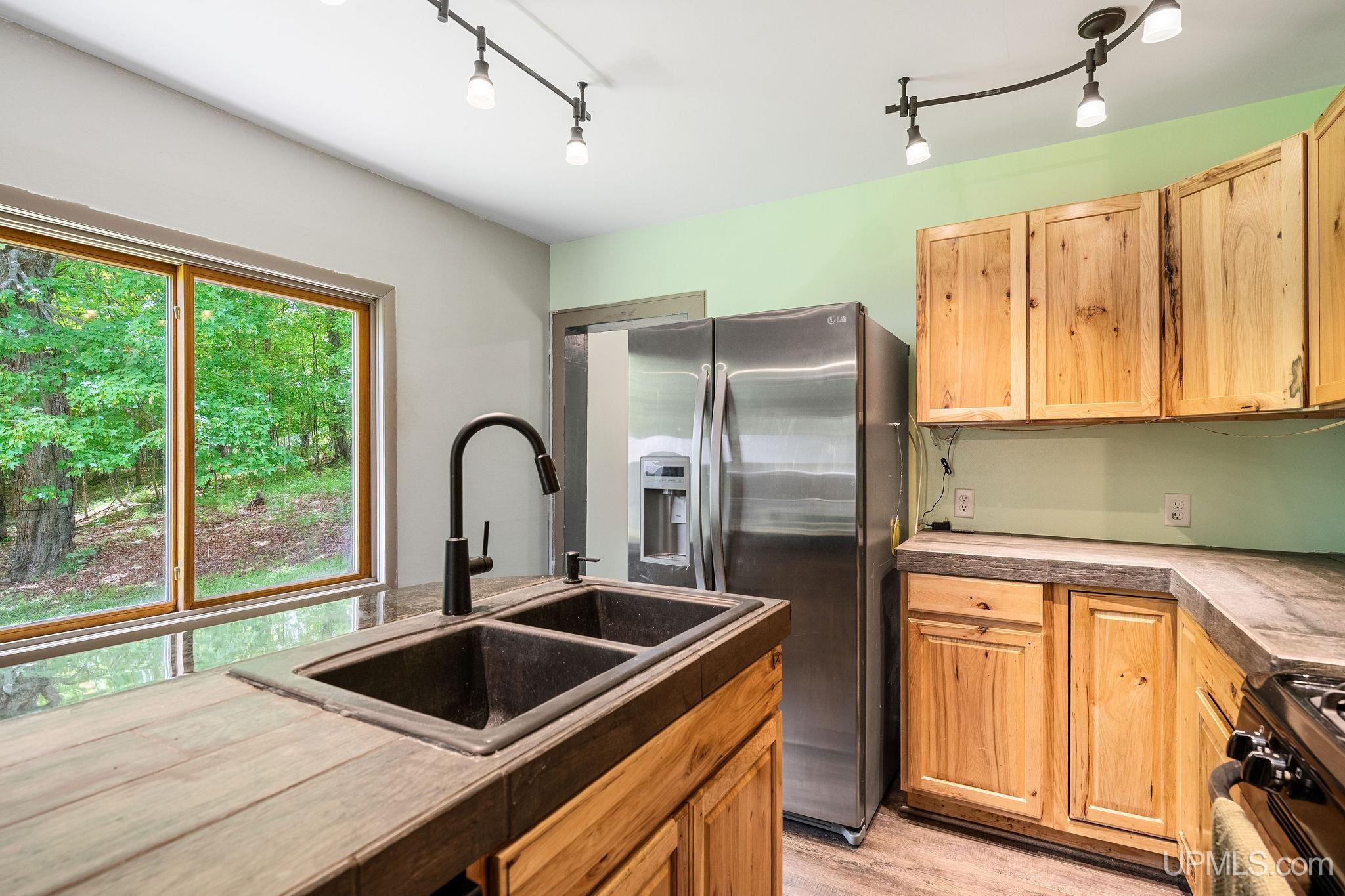 MLS 50212227 Large photo number 6 