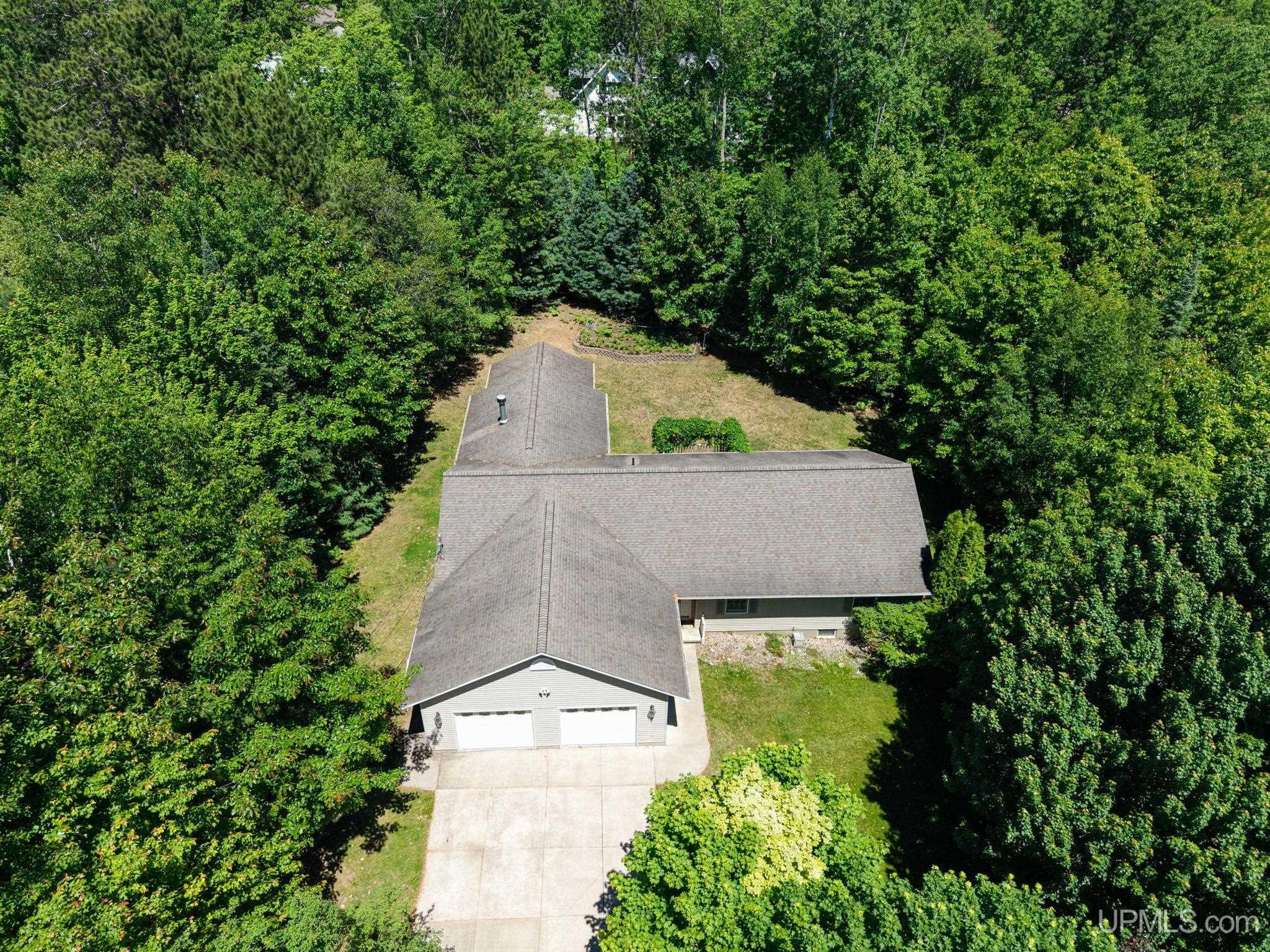 MLS 50212275 Large photo number 2 