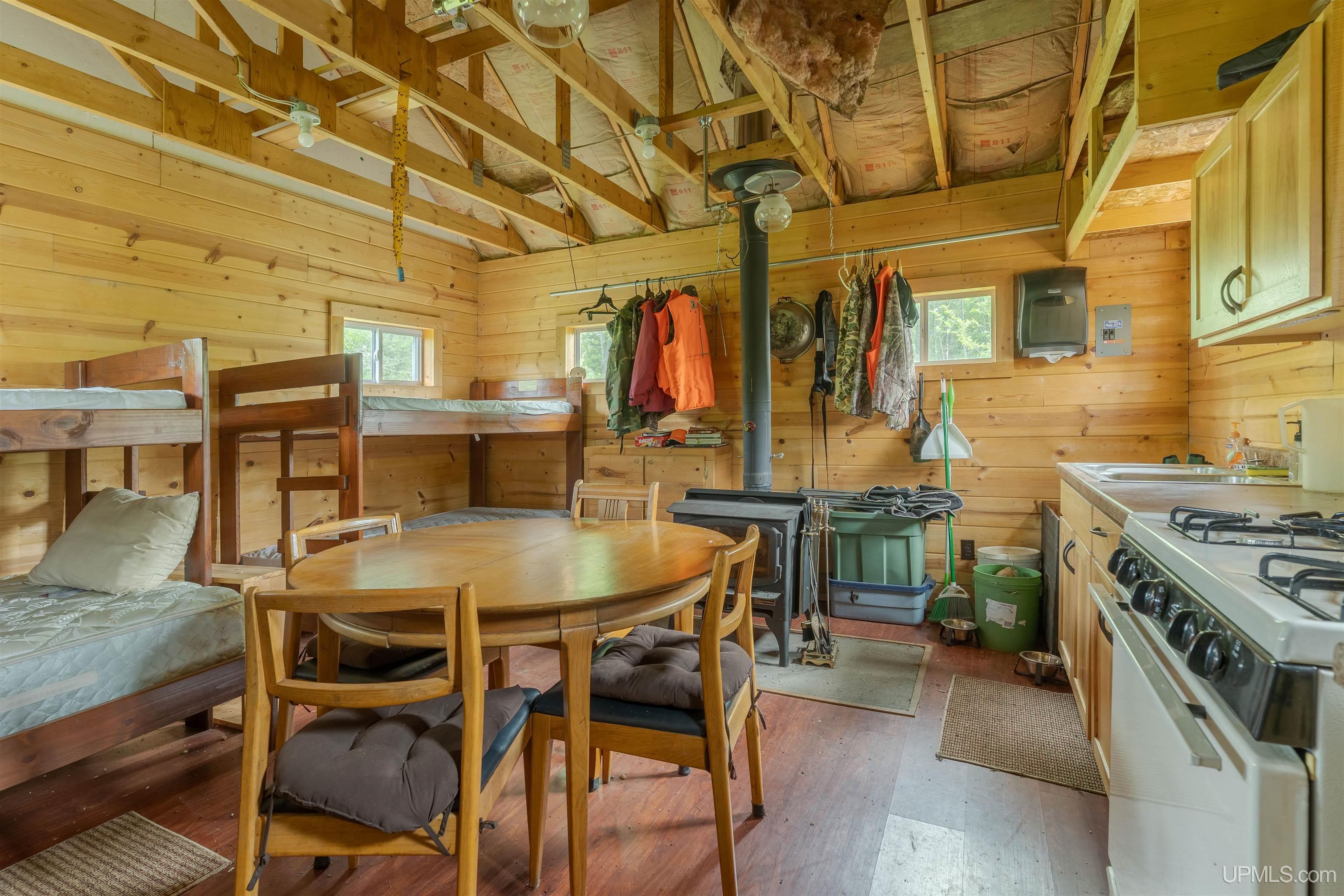 MLS 50212295 Large photo number 2 