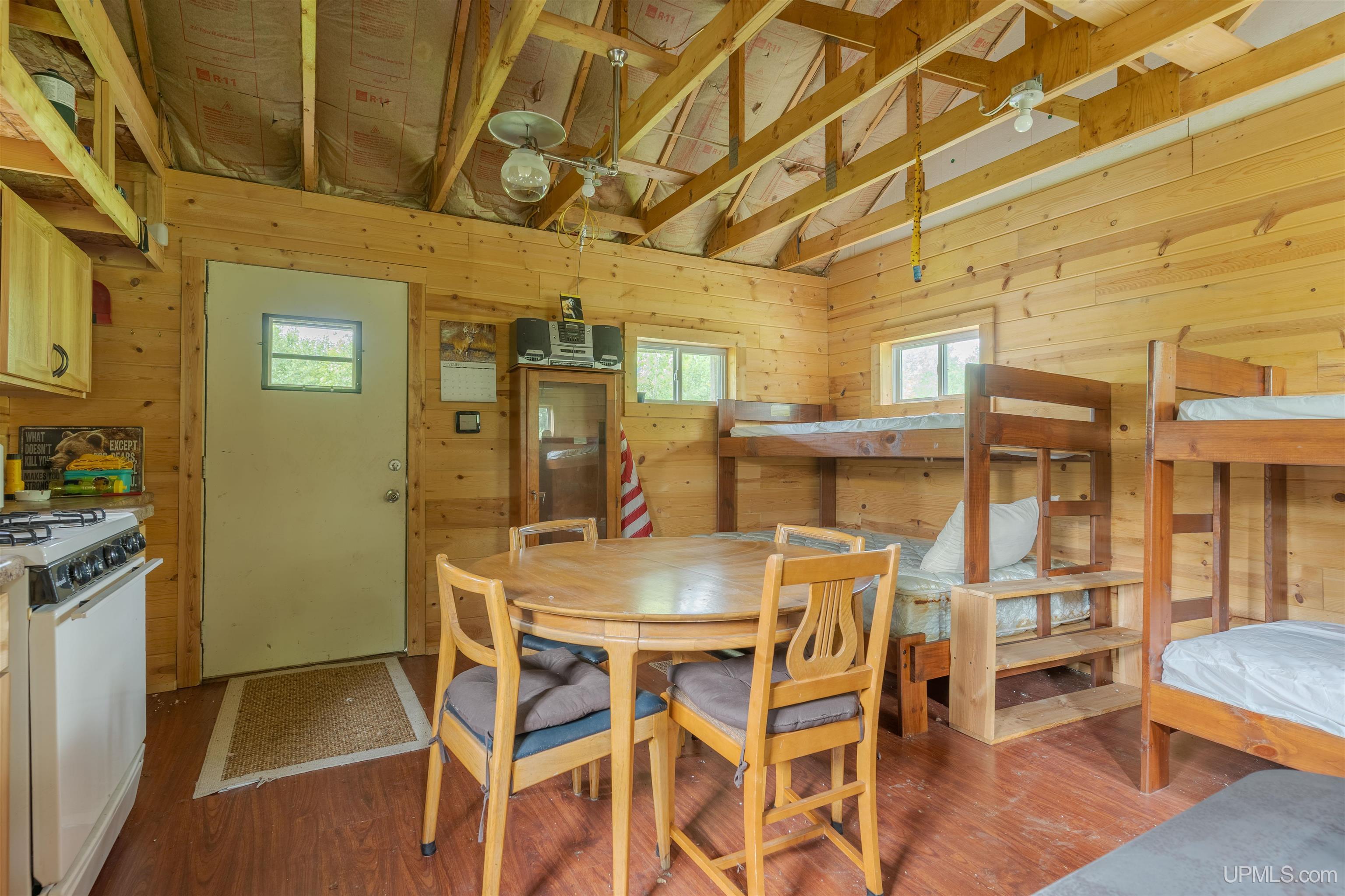 MLS 50212295 Large photo number 4 
