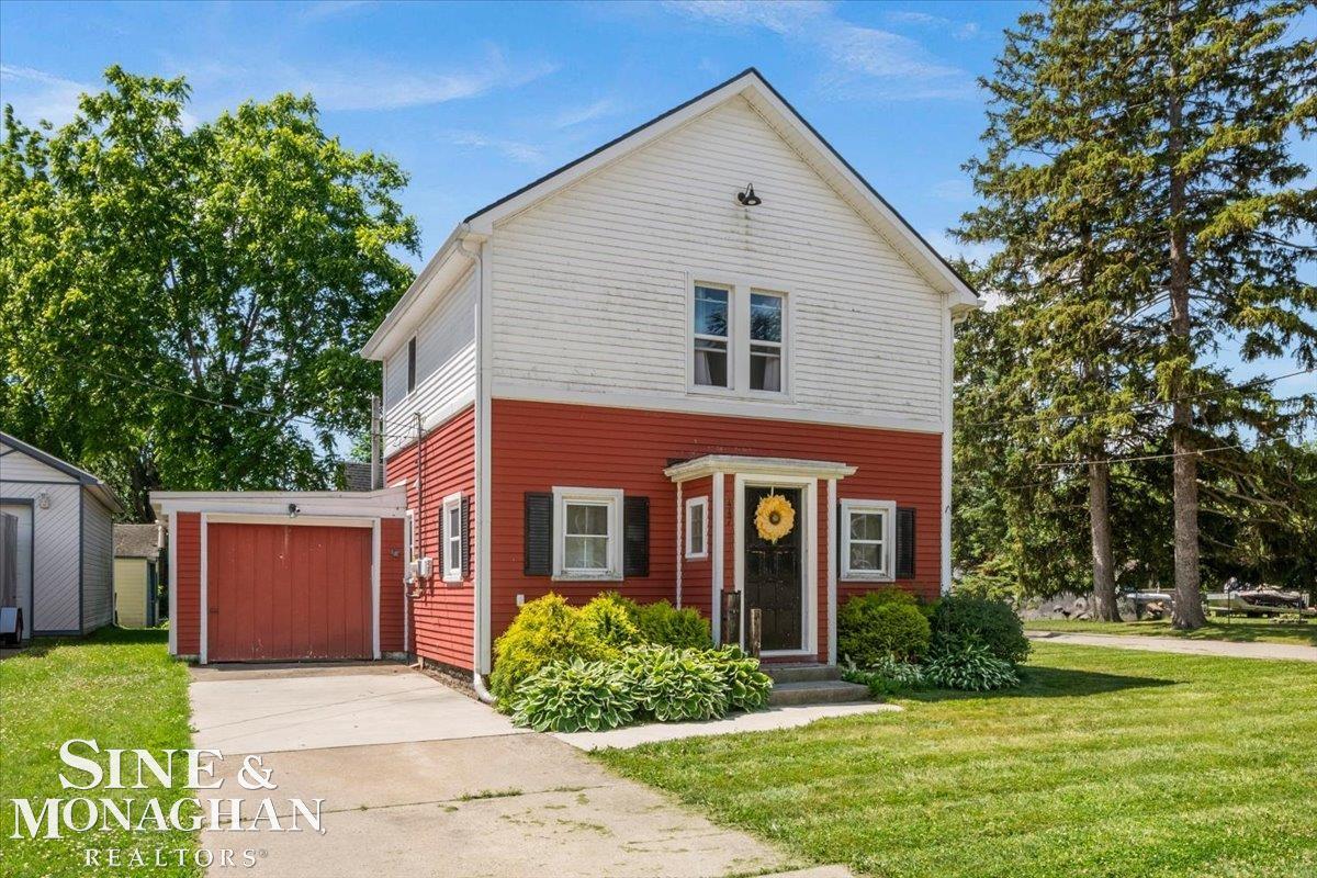 1st image of 447 Ruskin Dr, Algonac, MI 48001 | MLS# 58050212404