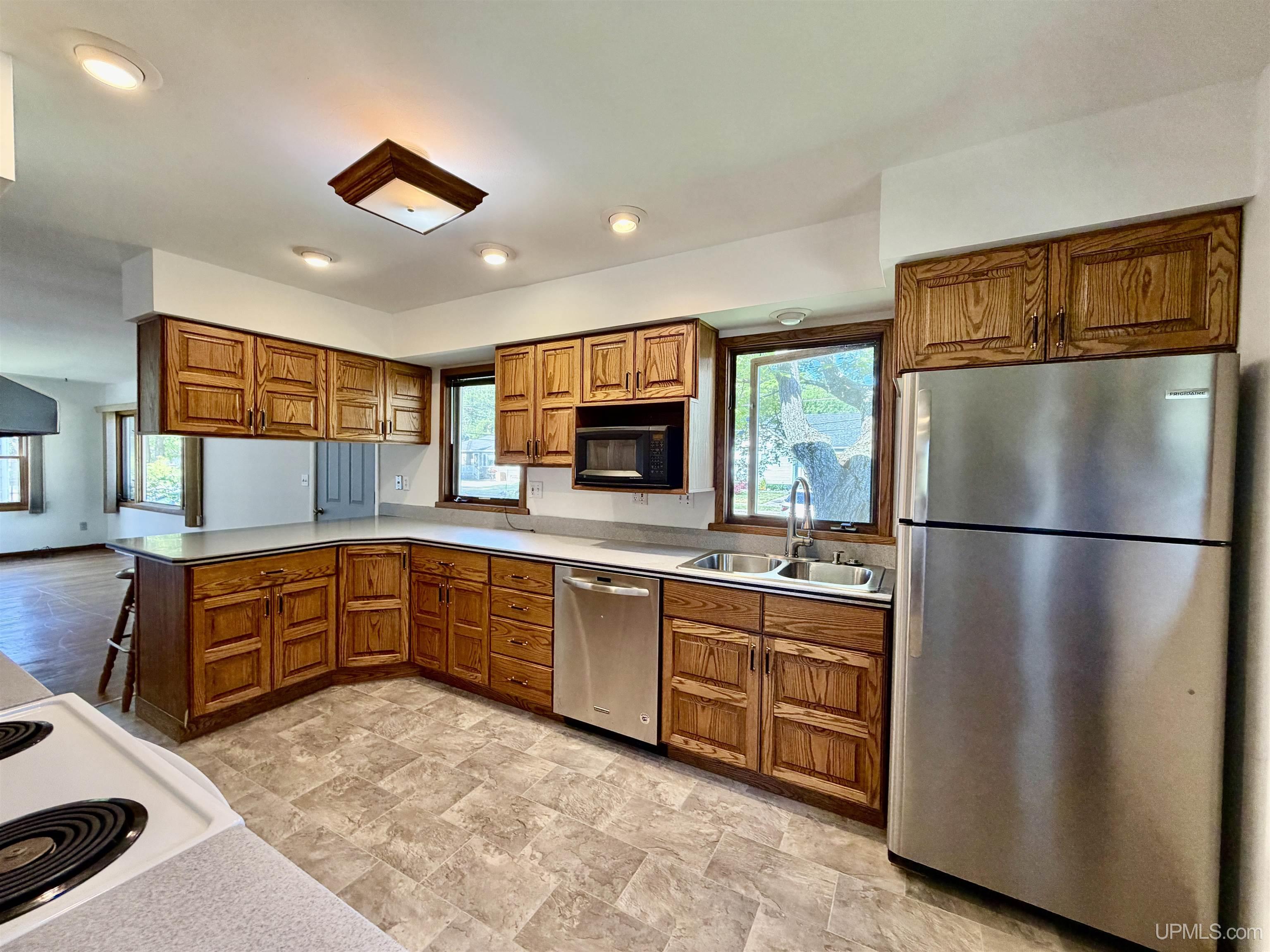 MLS 50212422 Large photo number 3 