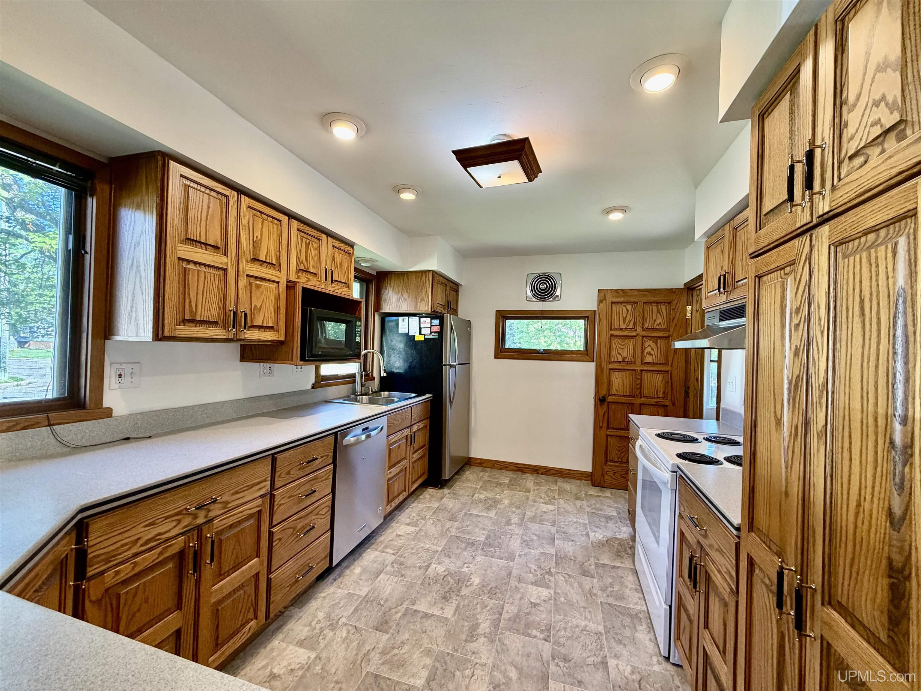 MLS 50212422 Large photo number 6 