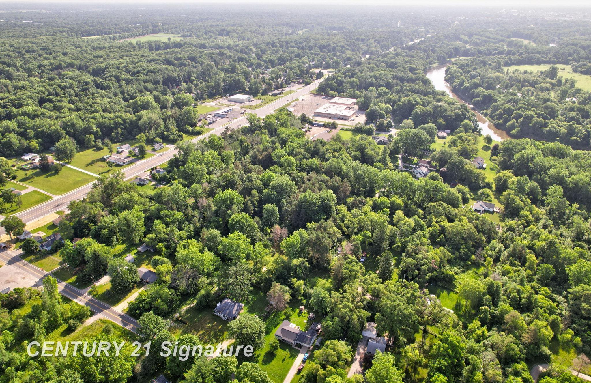 3rd image of 1948 E Chippewa River Rd, Midland, MI 48640 | MLS# 61050212489