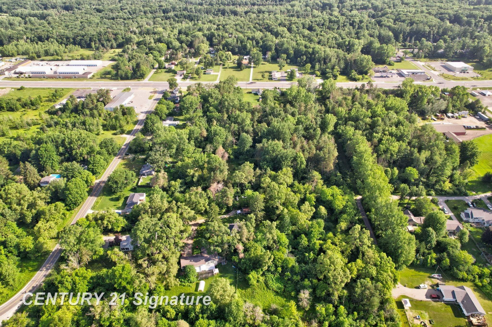 4th image of 1948 E Chippewa River Rd, Midland, MI 48640 | MLS# 61050212489