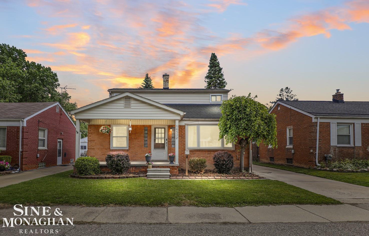 16532 Rosemary ST FraserCity_Macomb Michigan 48026