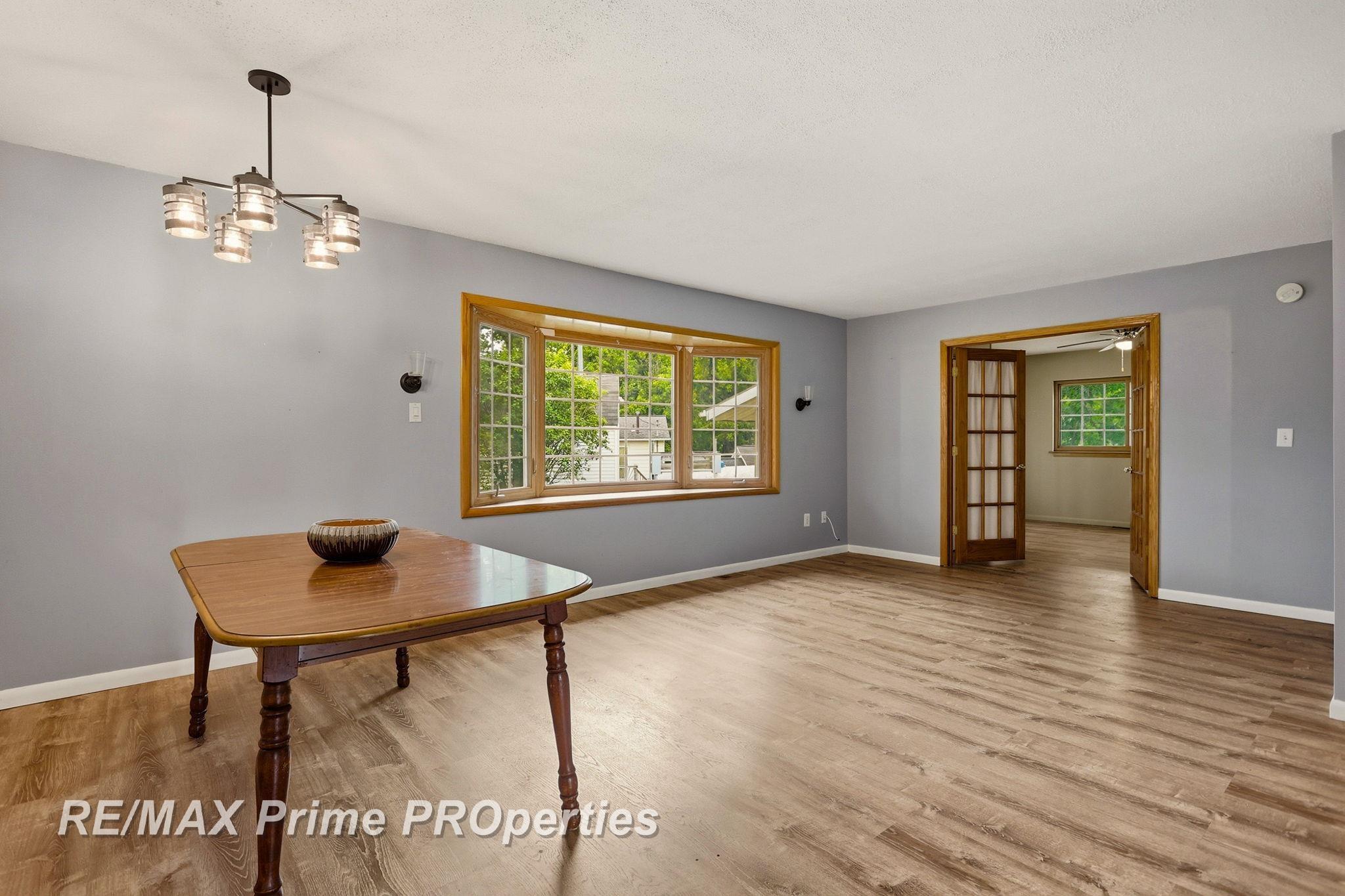 594 Lou Alice Drive photo 14