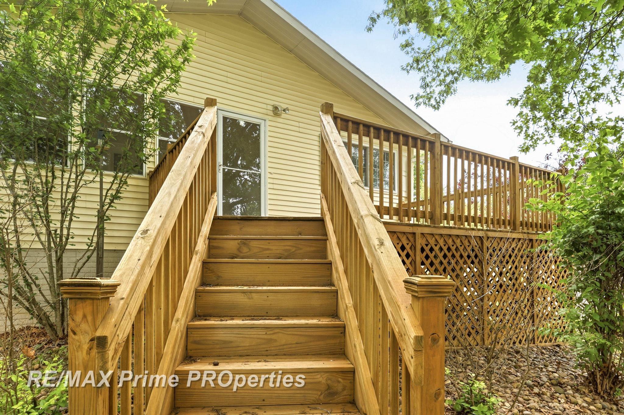 594 Lou Alice Drive photo 6