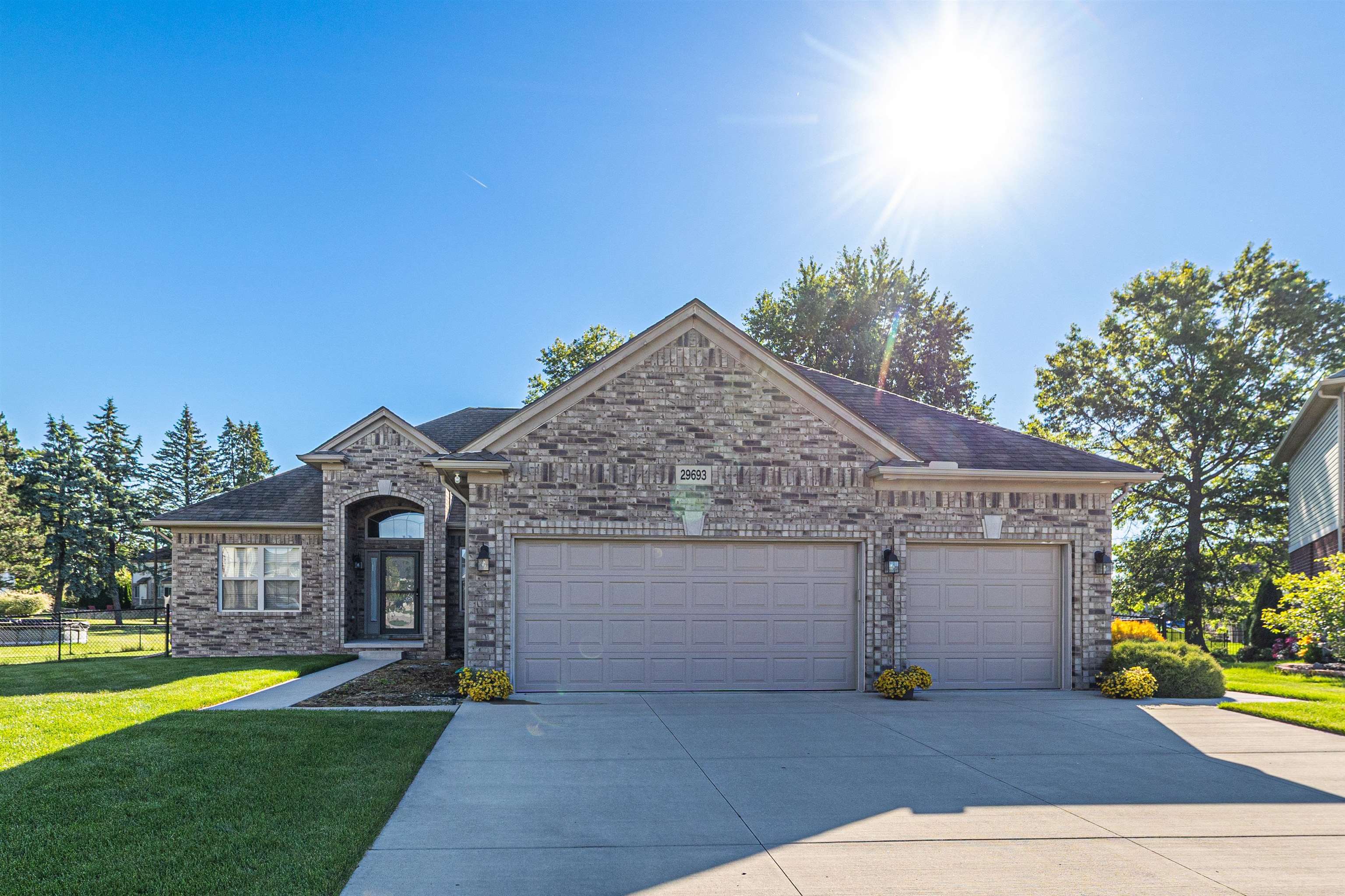 29693 LOCKWOOD CT ChesterfieldTownship_Macomb Michigan 48051