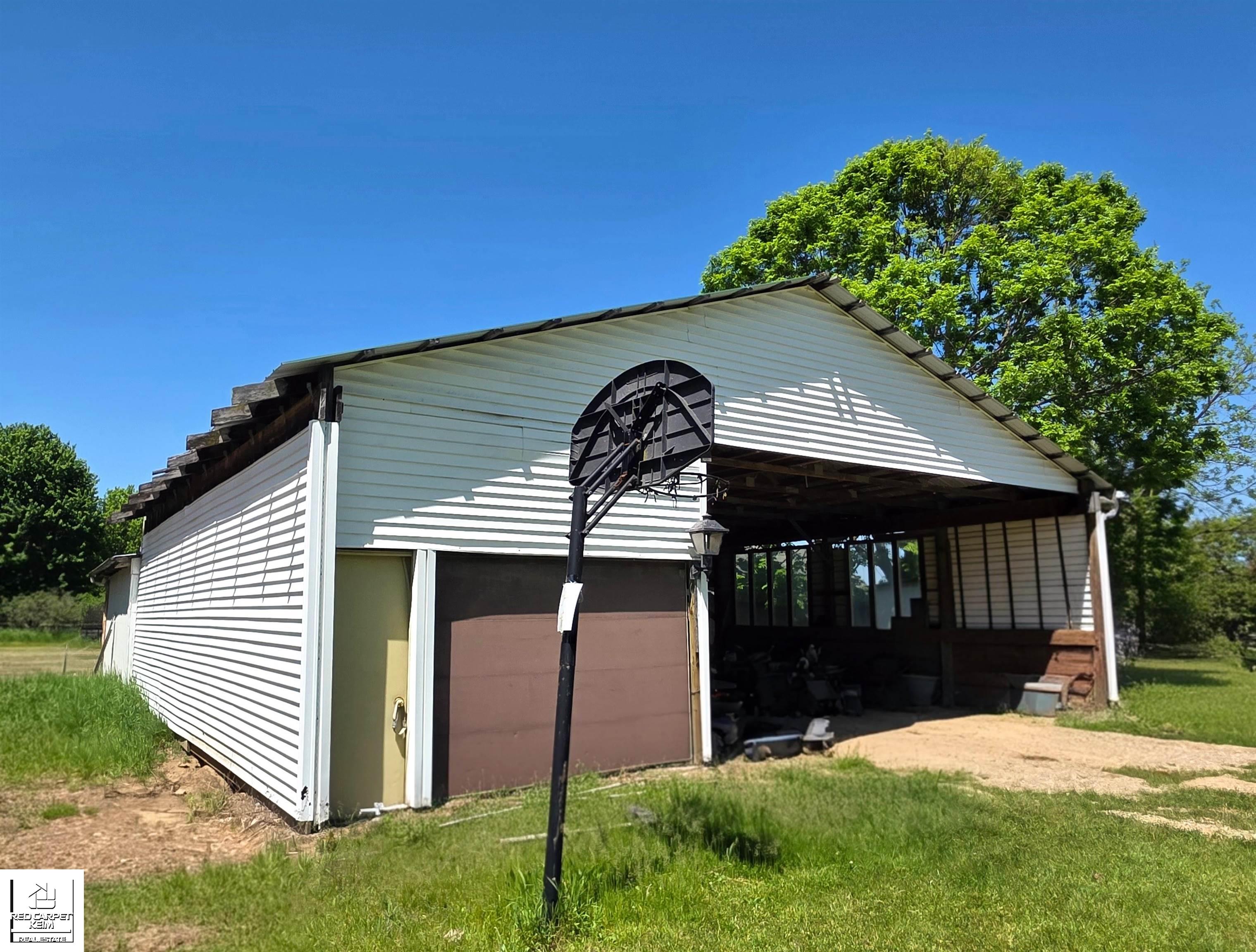 5544 Coldwater Road photo 9