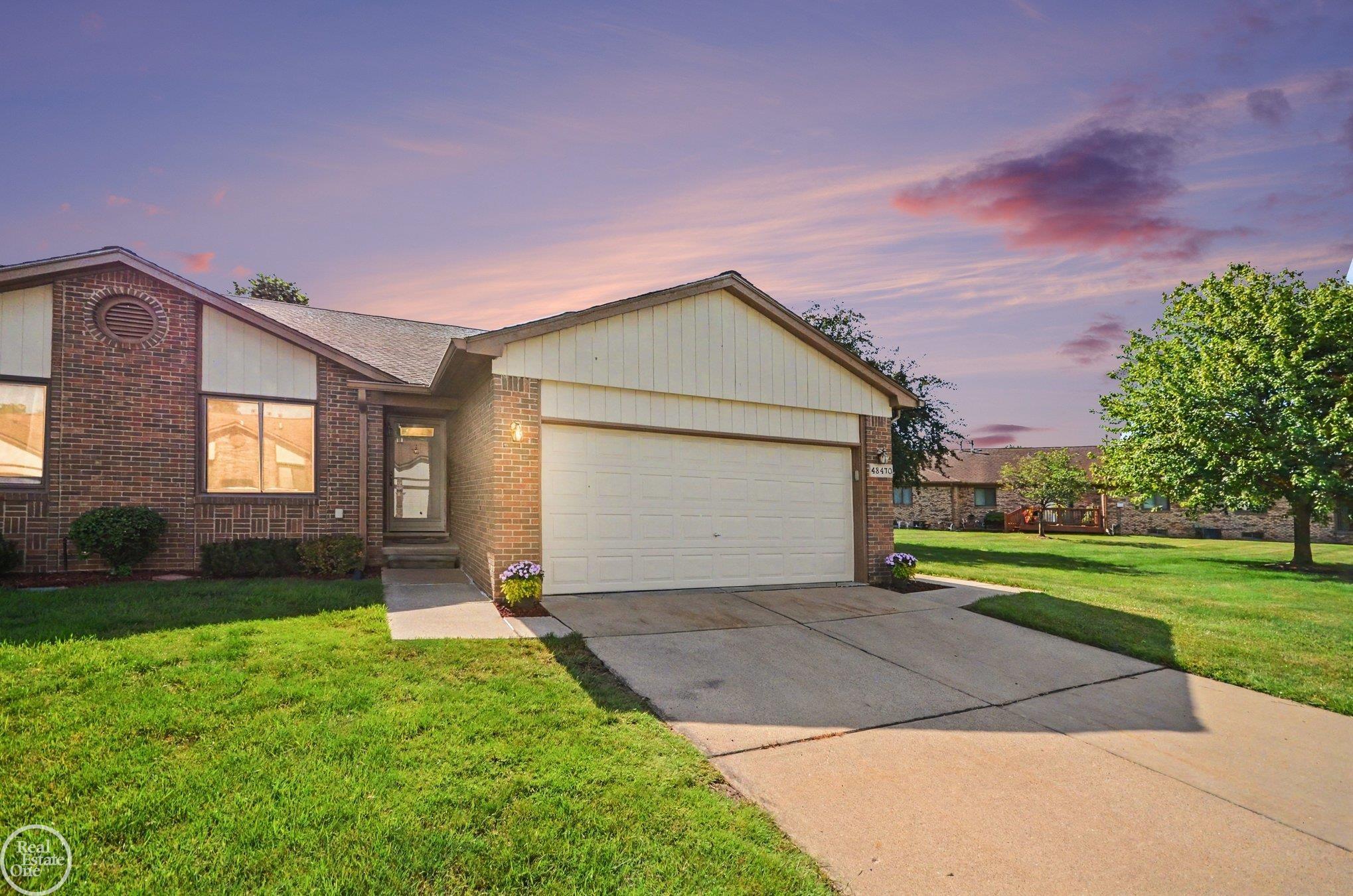 48470 Rosewood ChesterfieldTownship_Macomb Michigan 48051