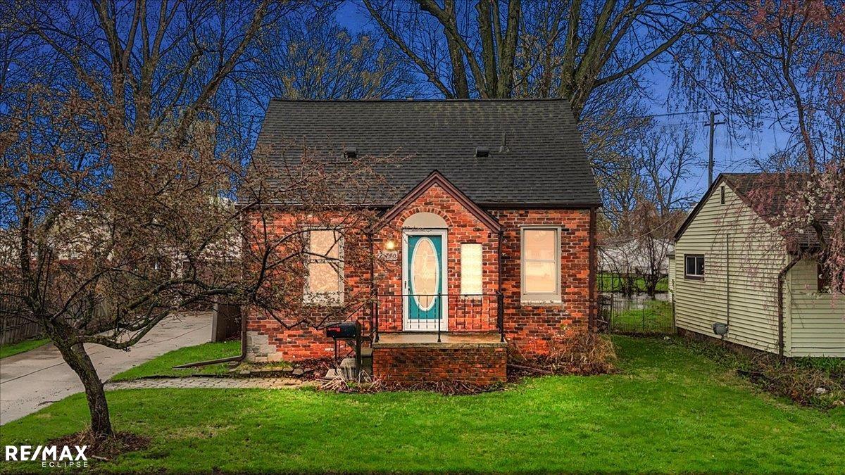 21740 Francis ST StClairShoresCity_Macomb Michigan 48082