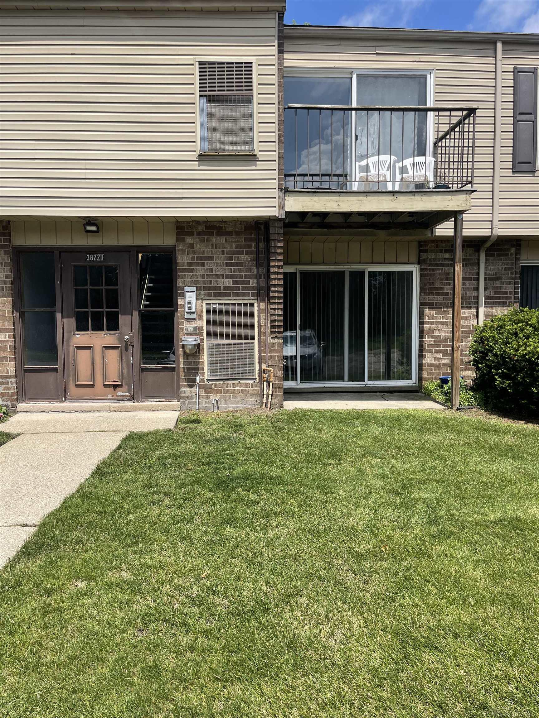 38220 Fairway ClintonCharterTownship_Macomb Michigan 48038