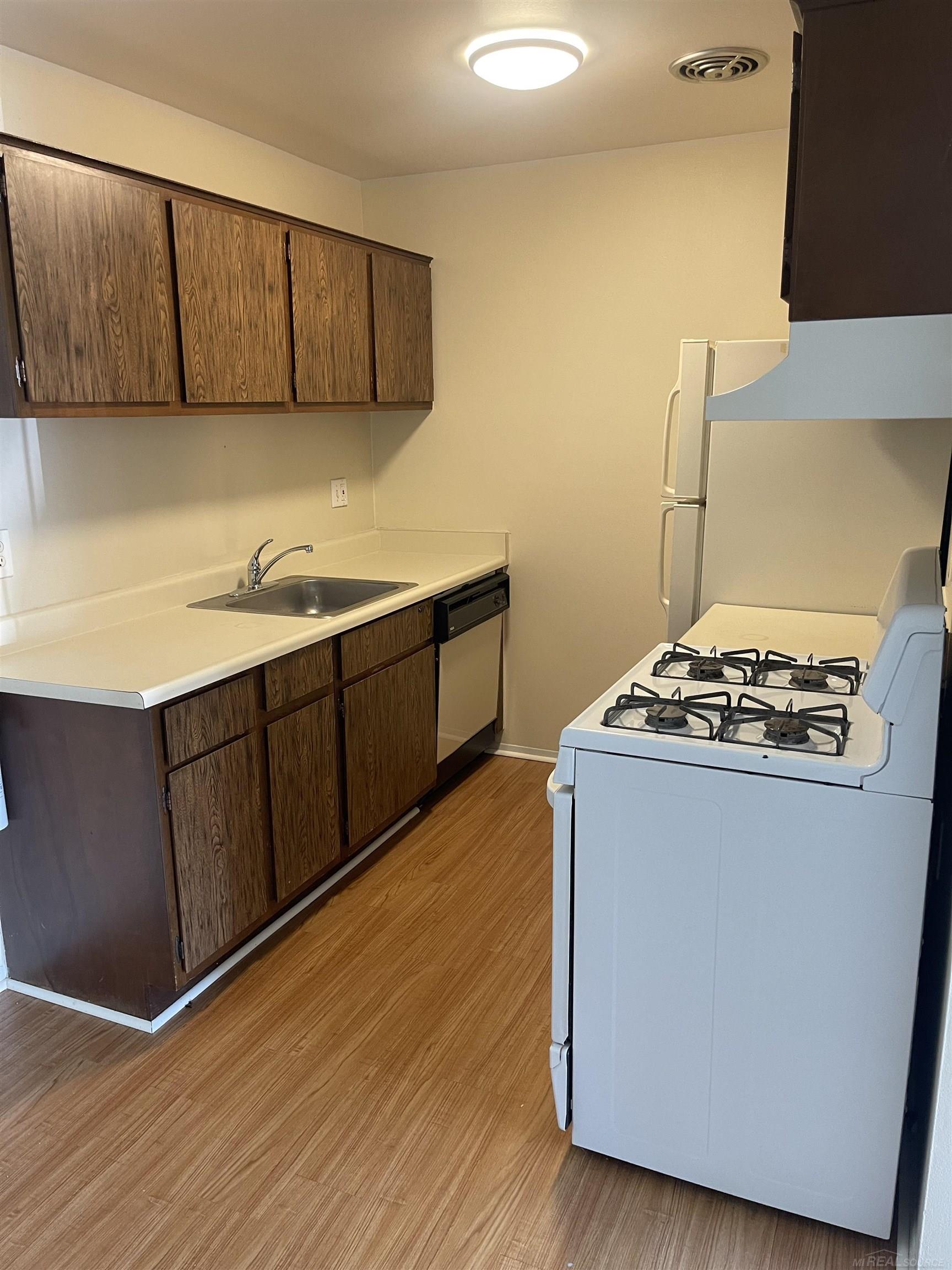 Photo 3 of Condo for sale at 38220 Fairway Ct, Clinton Township, MI 48038 | MLS# 58050212826 | Listing updated on 2026-08-24