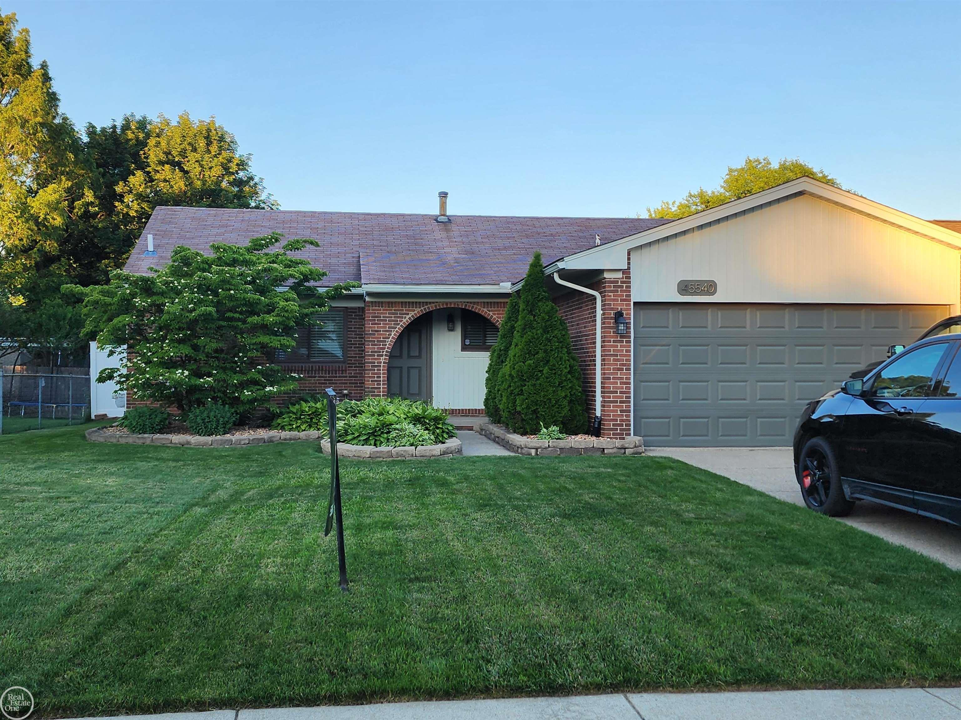 45540 Heatherwoode LN MacombTownship_Macomb Michigan 48044