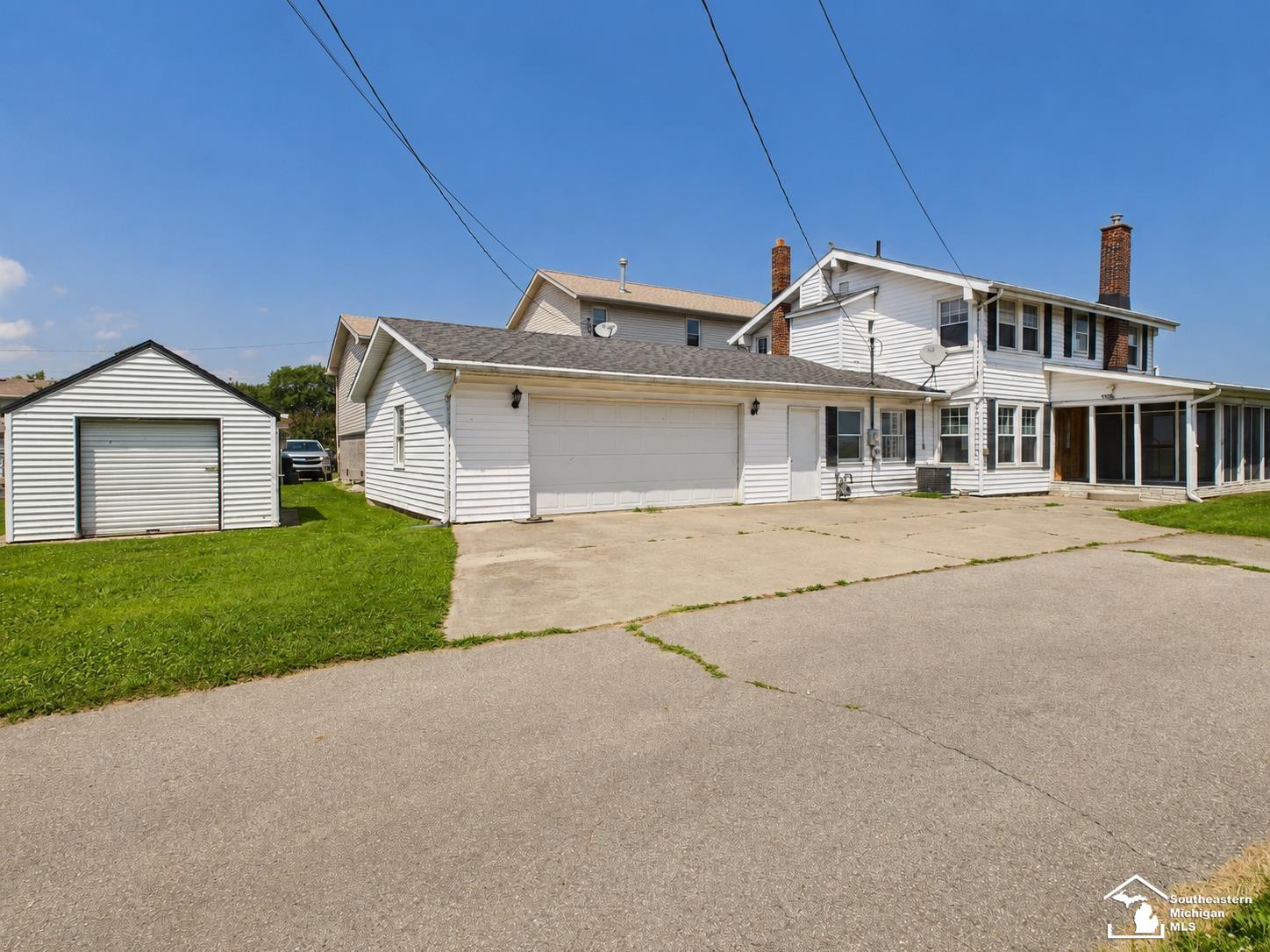 Homes for sale in Luna Pier, MI | 4356 14th St, Luna Pier, MI 48157 | MLS# 50212840