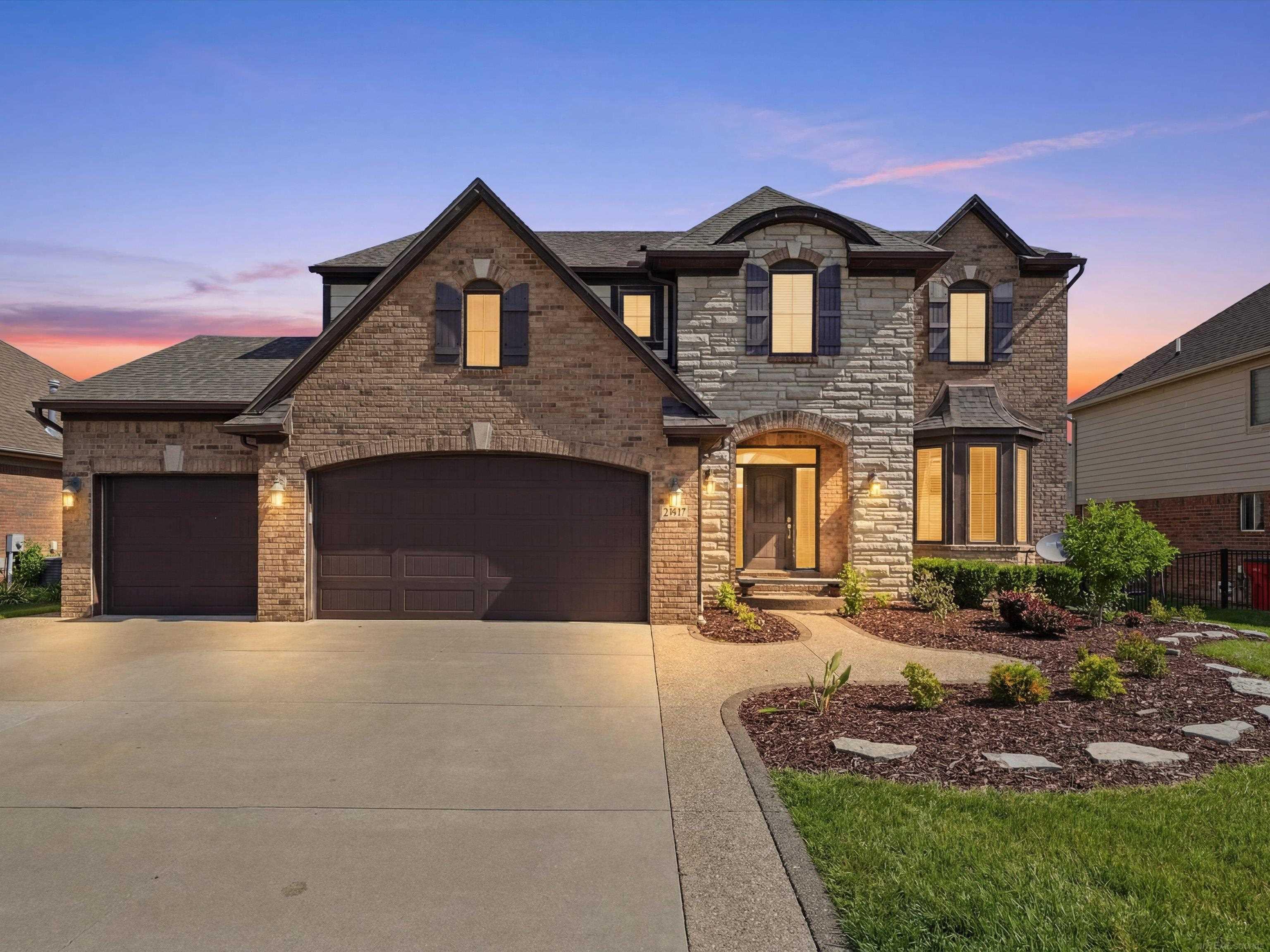 21917 Bellewood DR MacombTownship_Macomb Michigan 48044